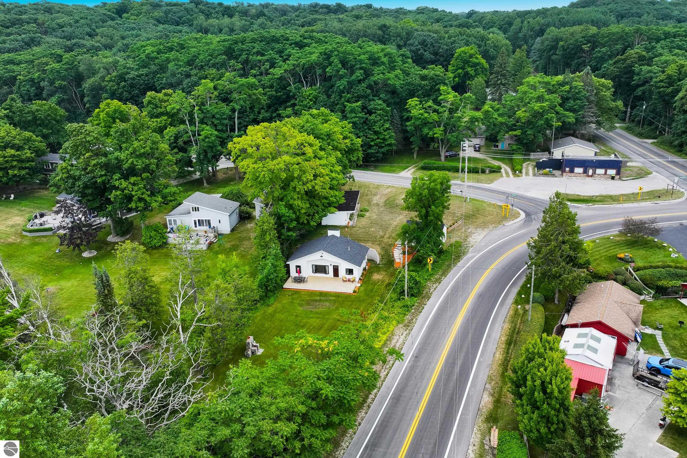 8489 S Glen Lake Road