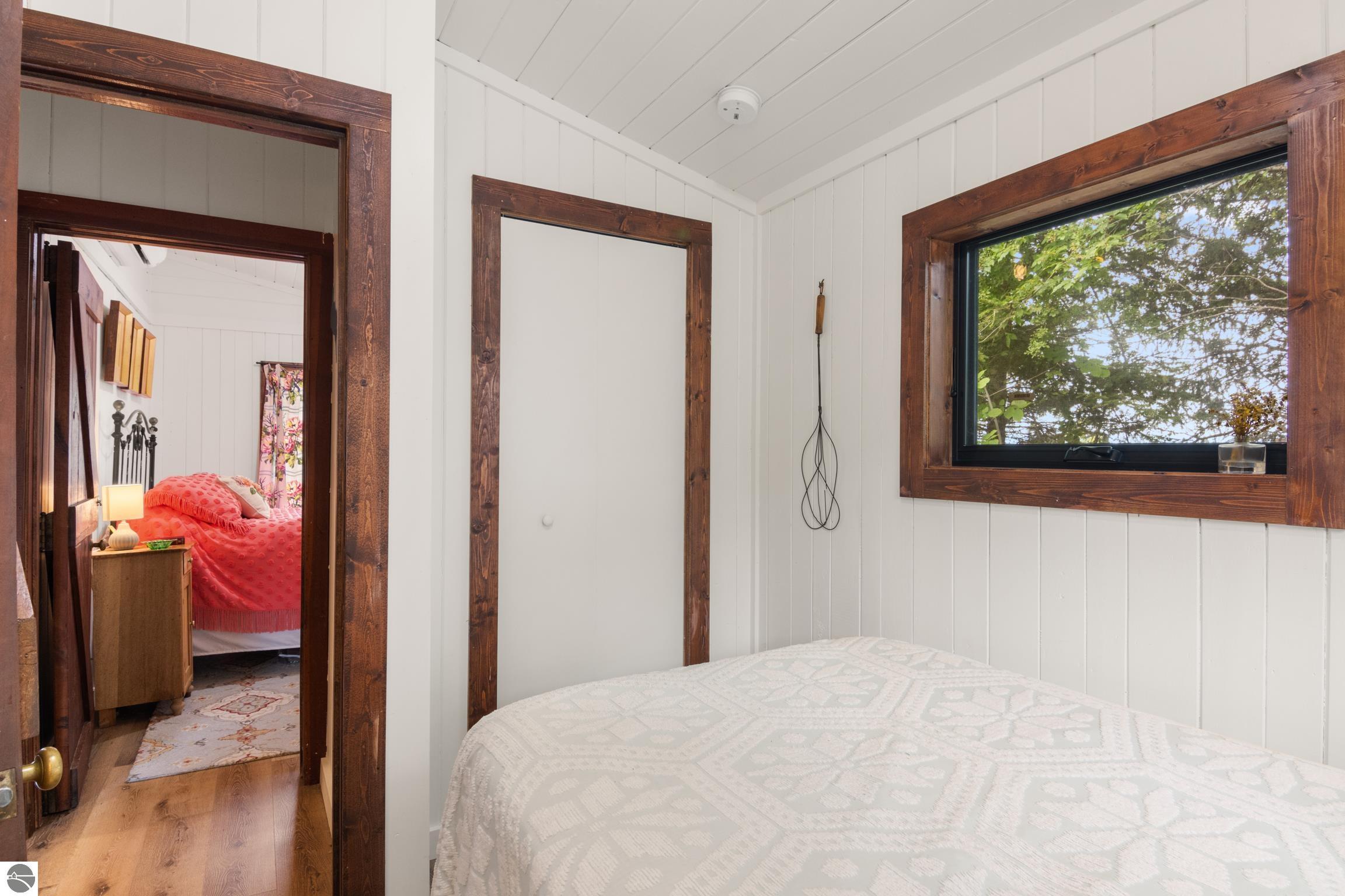 8489 S Glen Lake Road