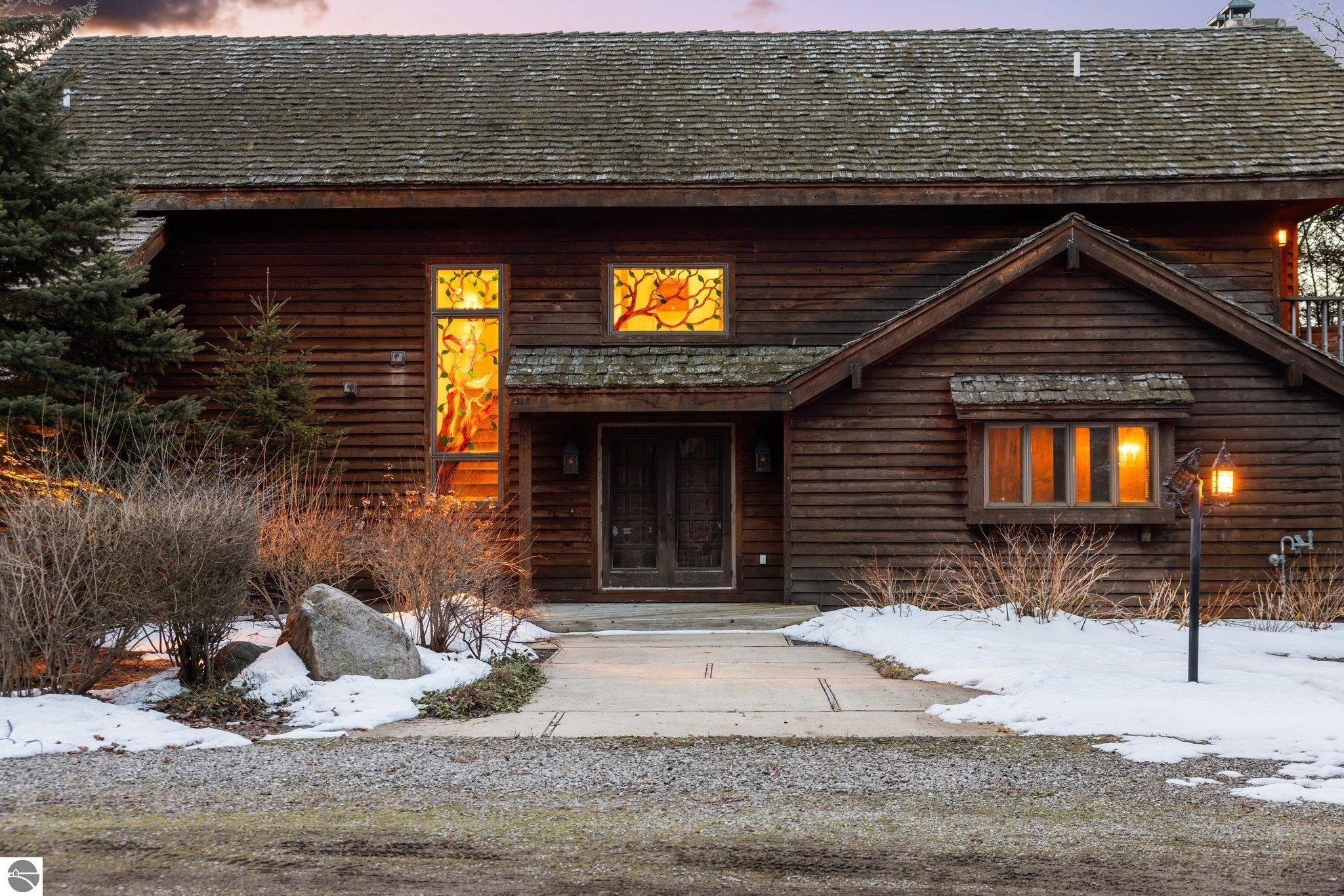 12150 N Seven Pines Road