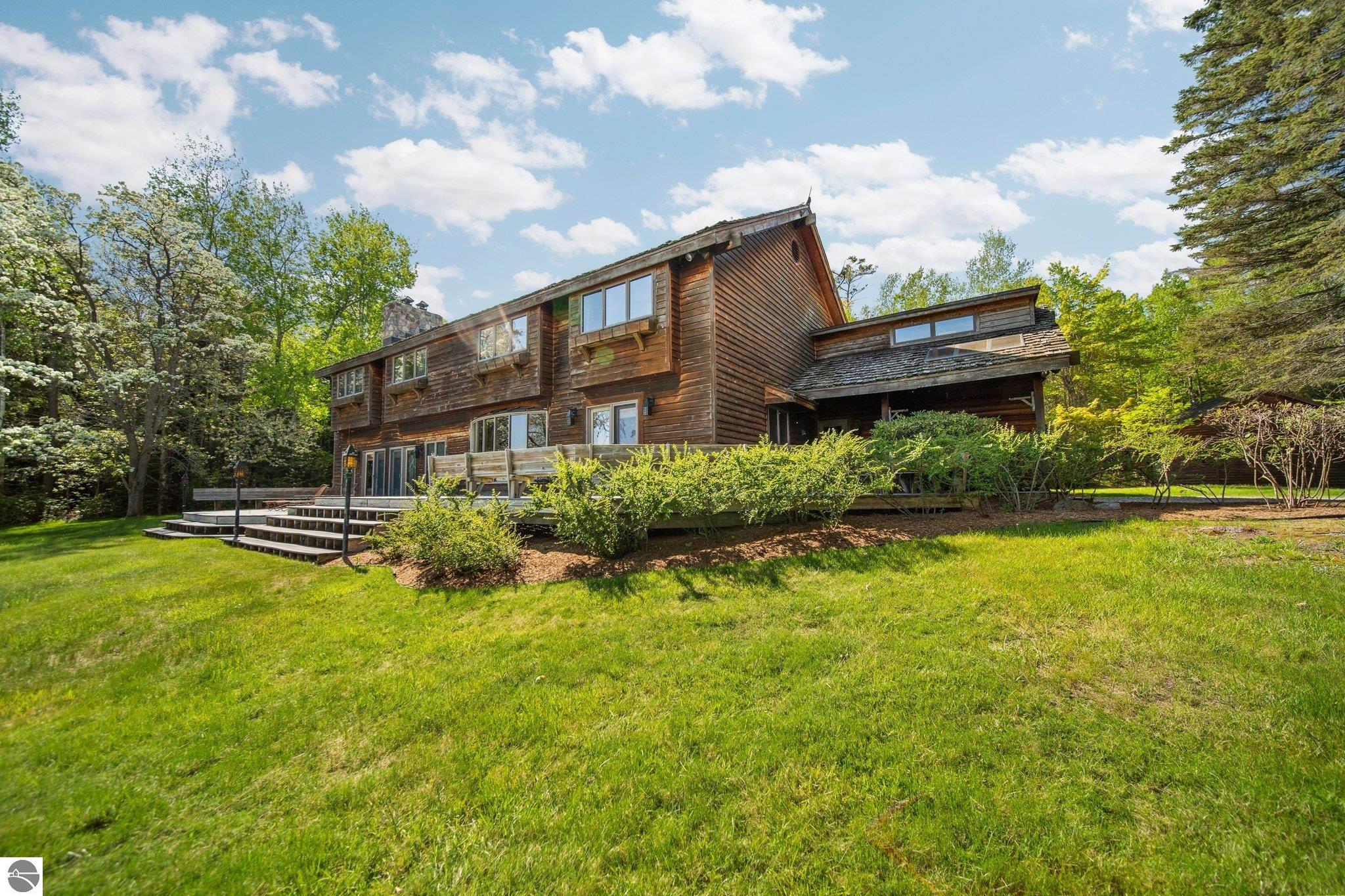 12150 N Seven Pines Road