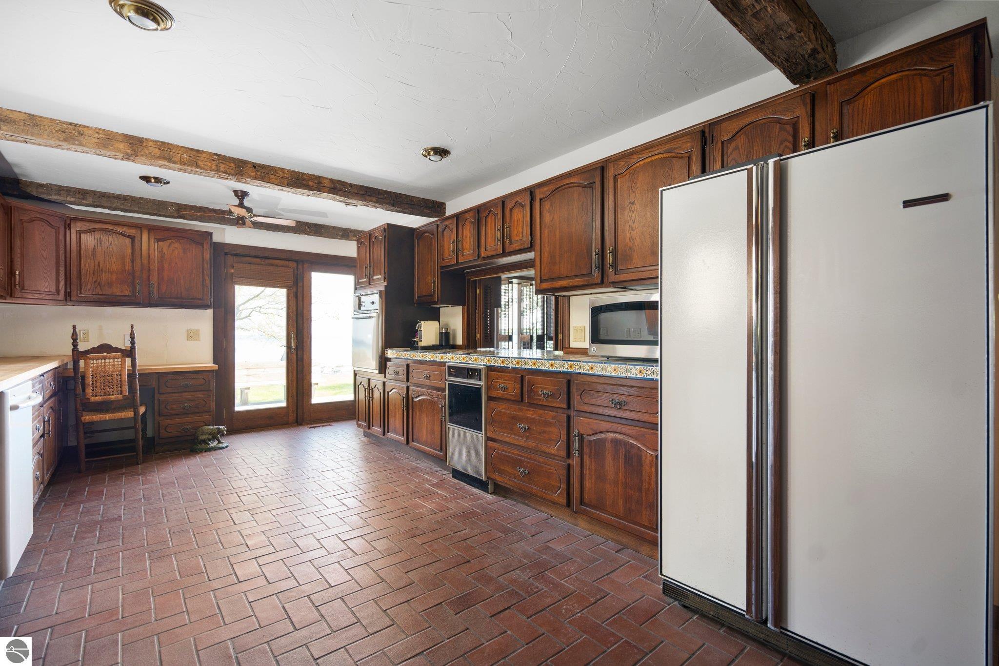 12150 N Seven Pines Road