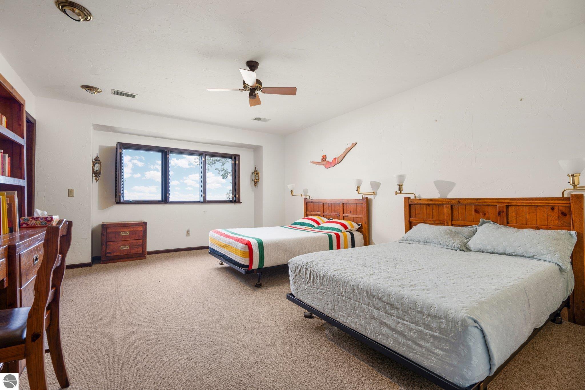12150 N Seven Pines Road