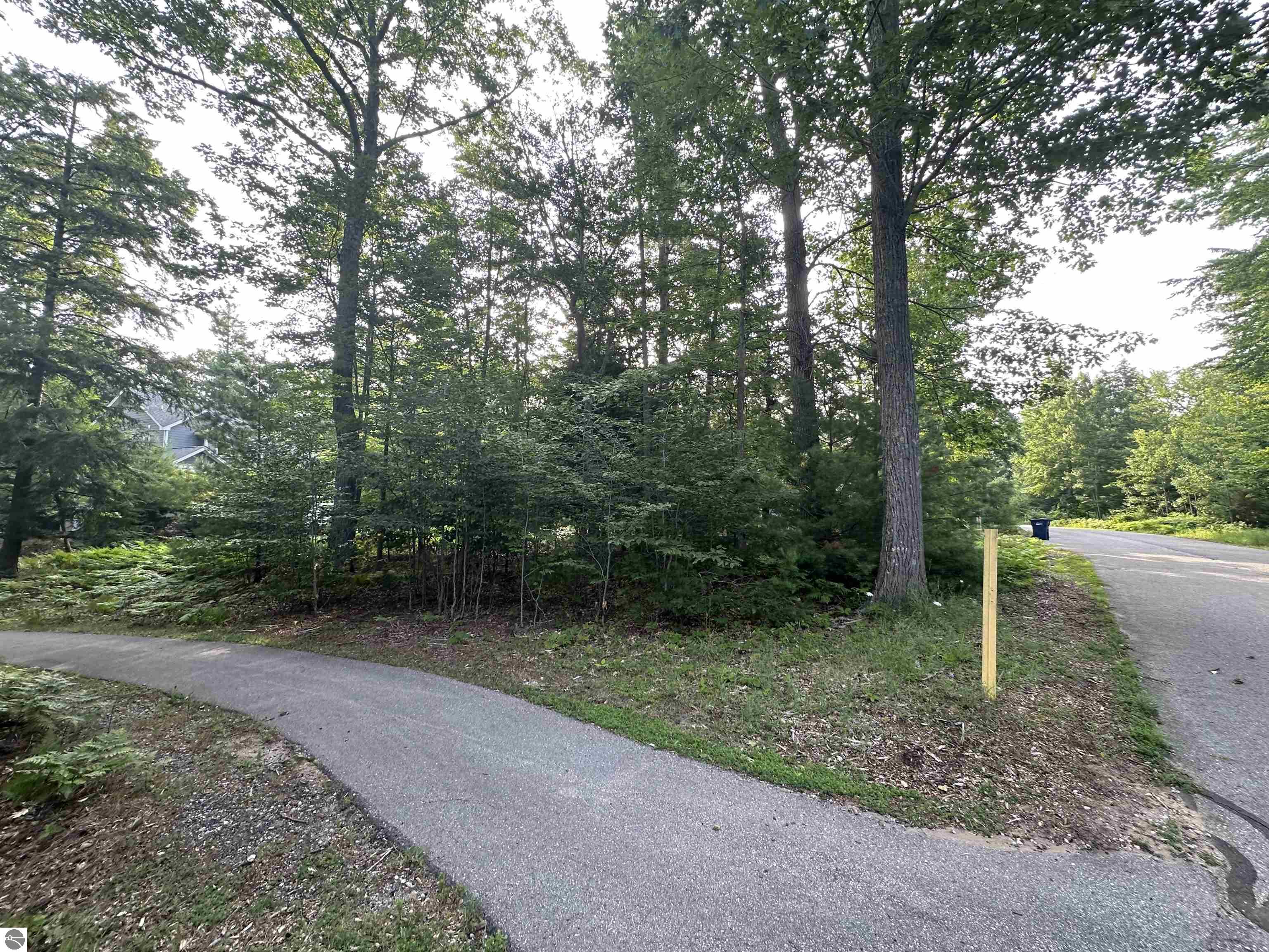 7 Deer Park