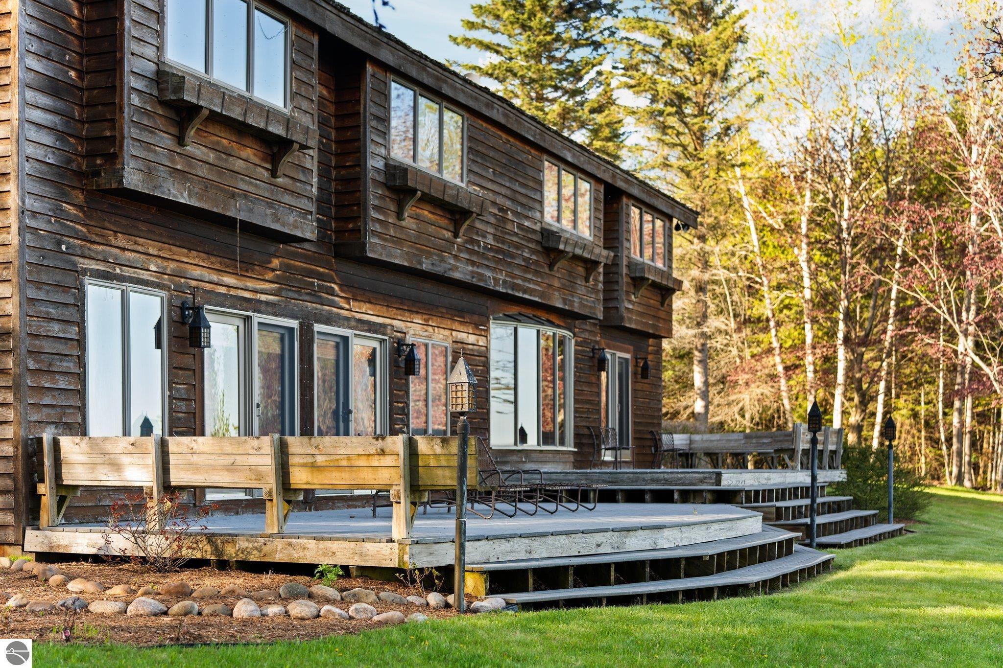 12150 N Seven Pines Road