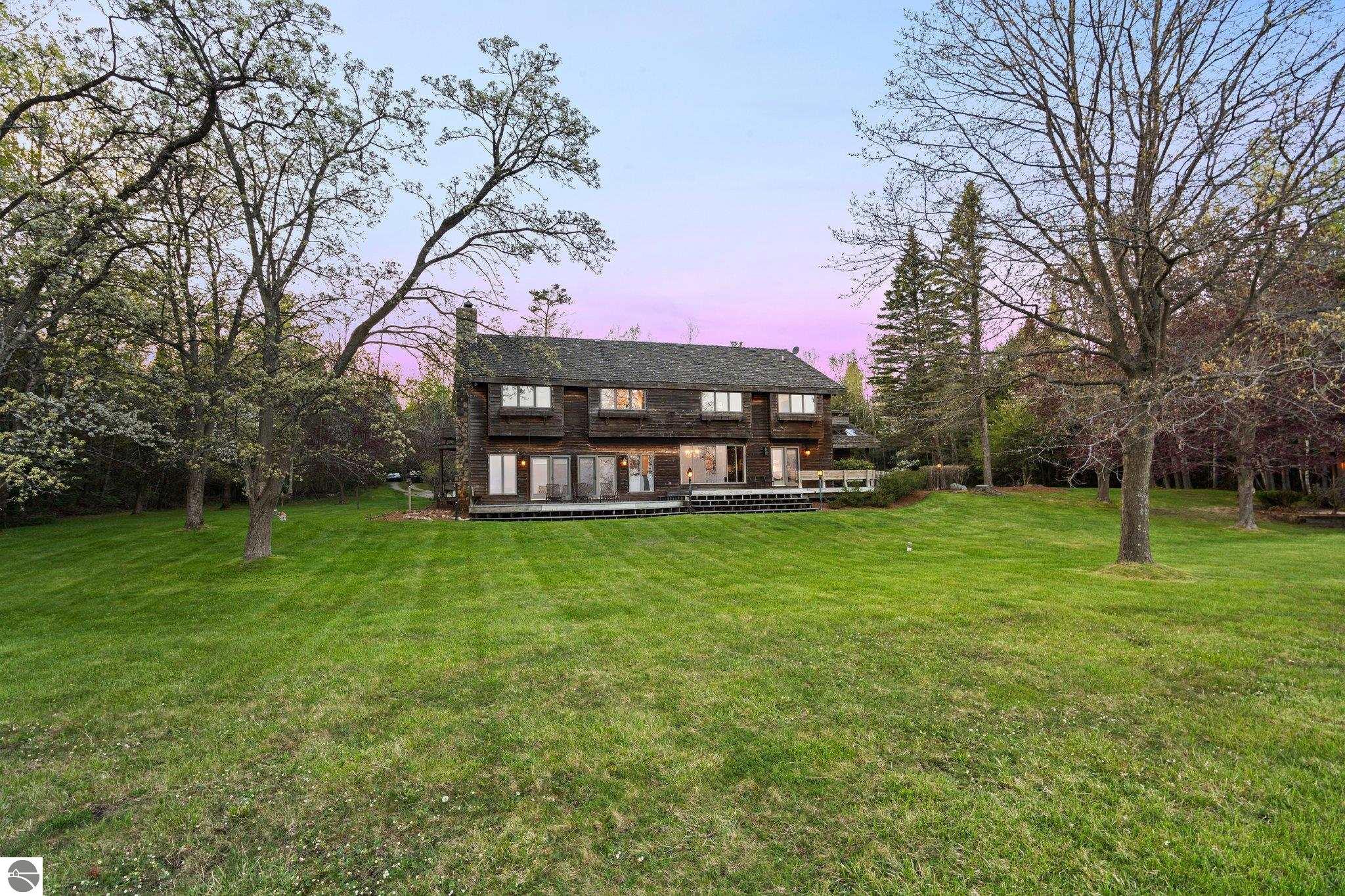 12150 N Seven Pines Road