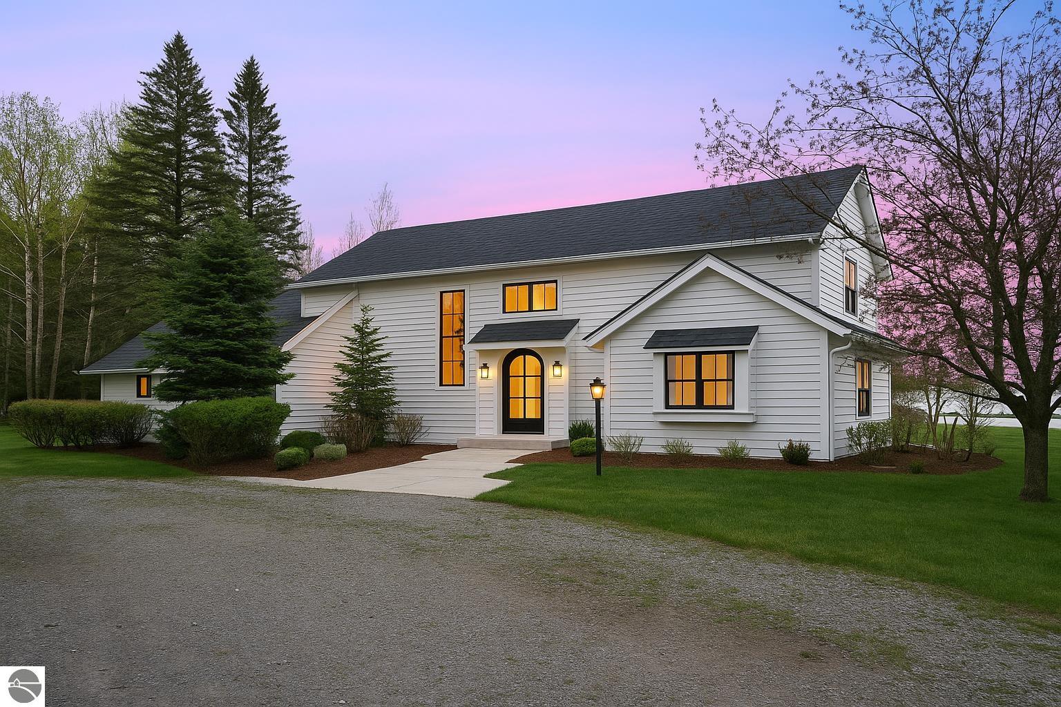 12150 N Seven Pines Road