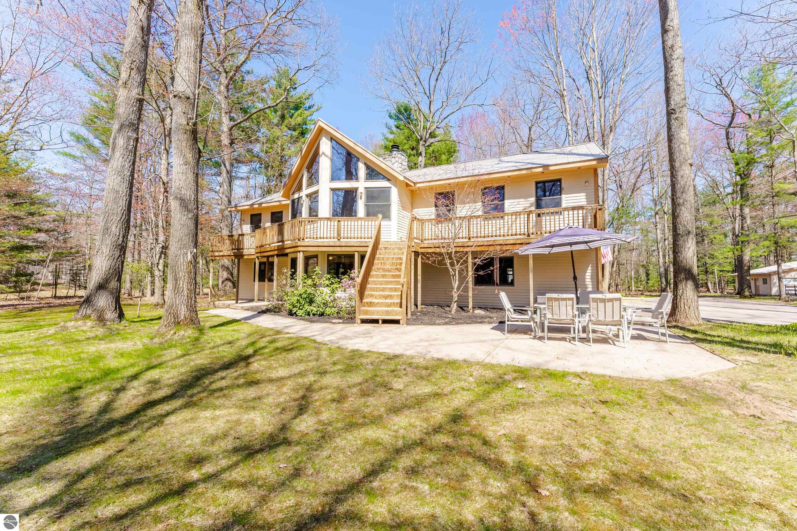 125 Dubonnet Trail