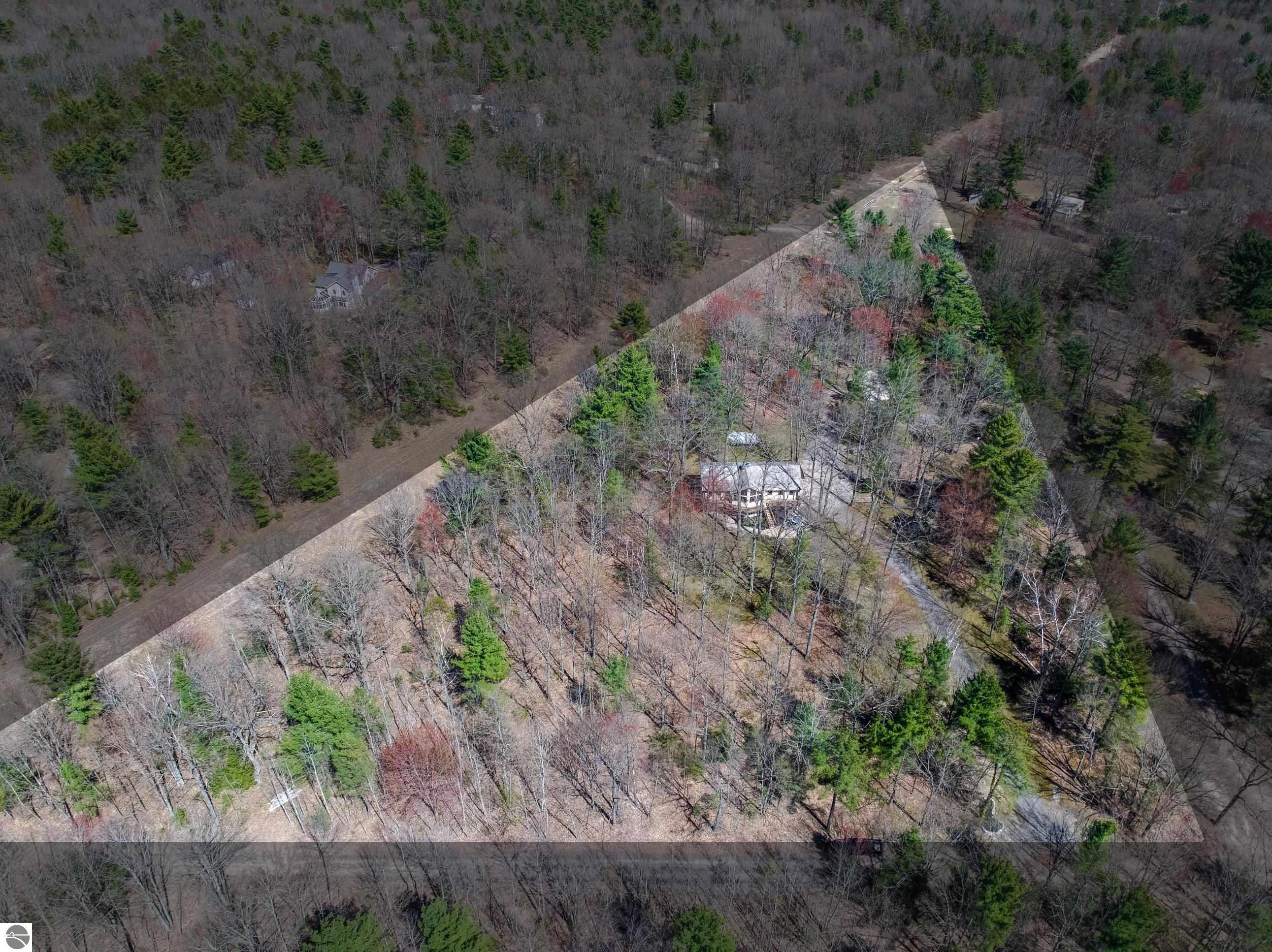 125 Dubonnet Trail
