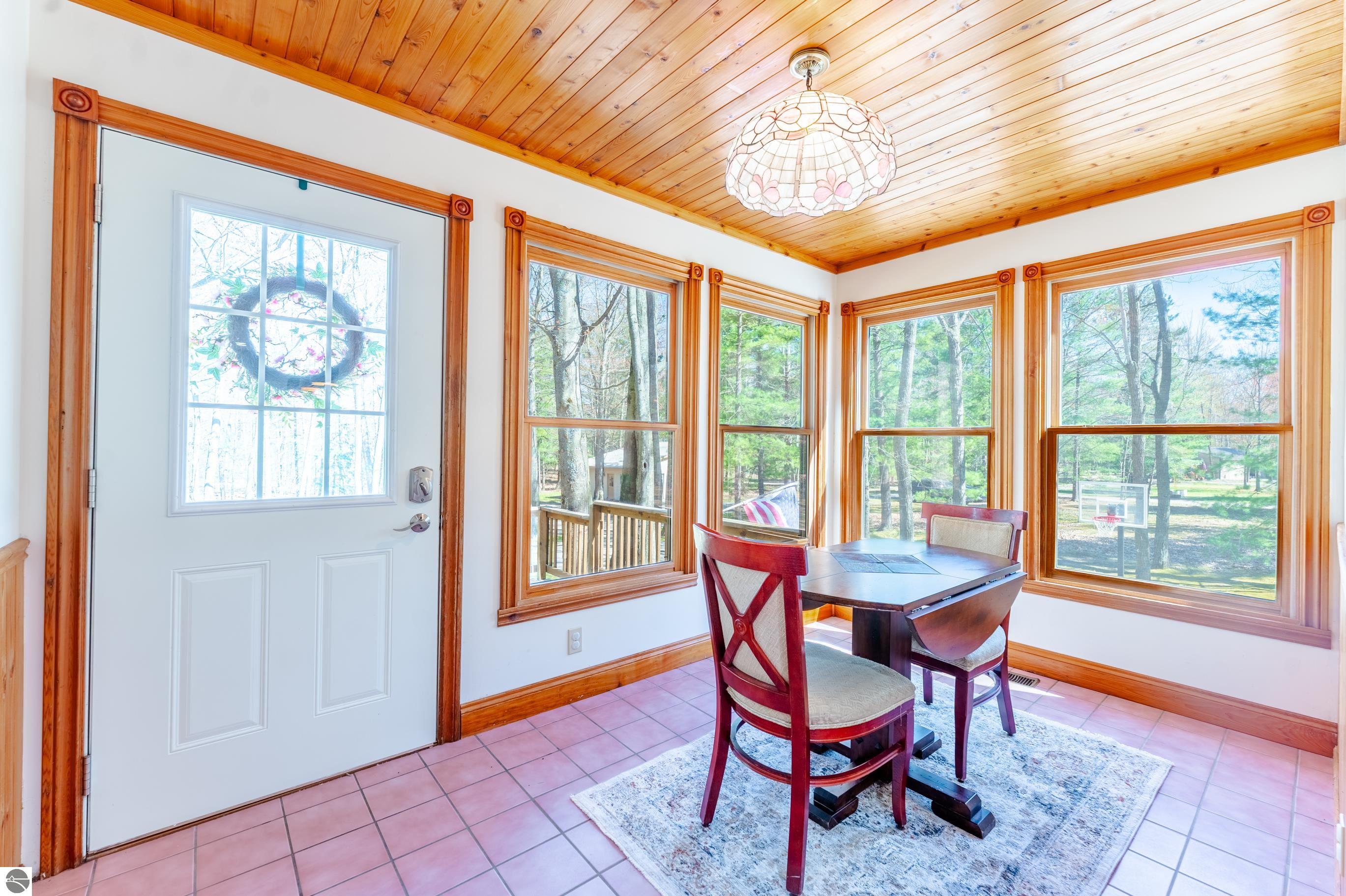 125 Dubonnet Trail