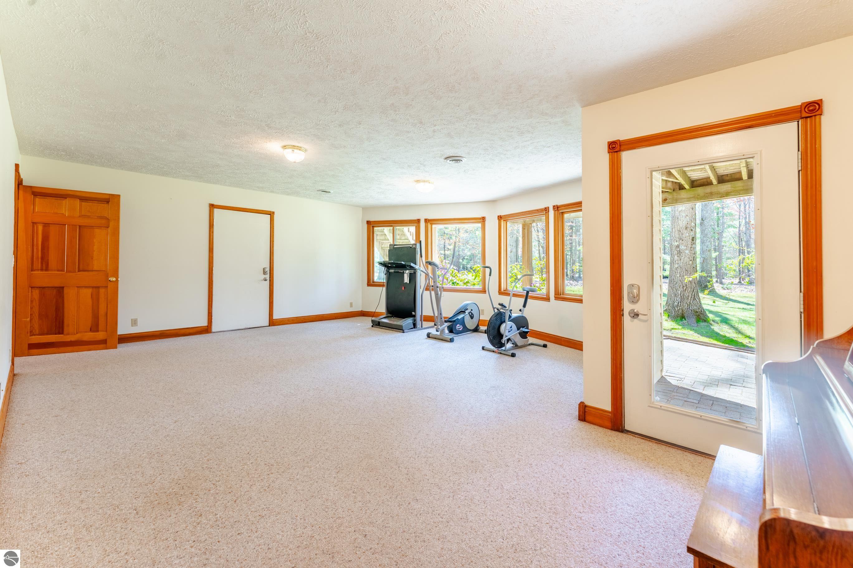 125 Dubonnet Trail
