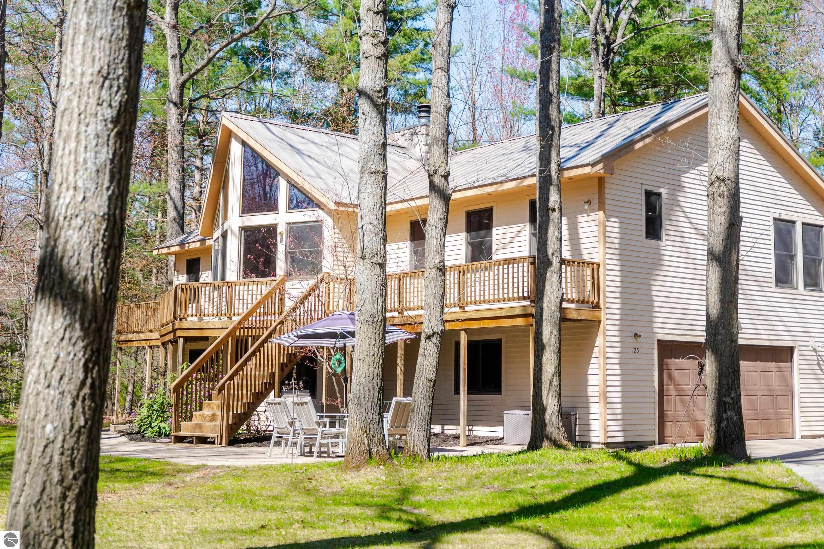 125 Dubonnet Trail