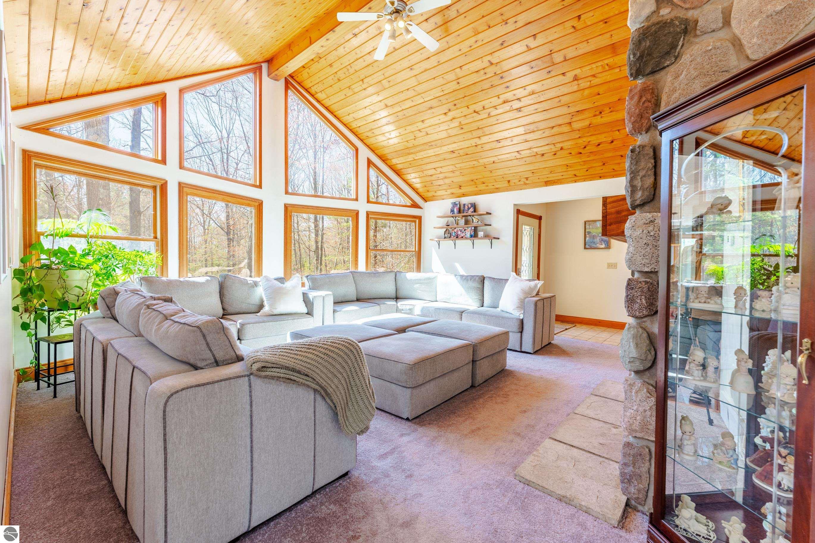 125 Dubonnet Trail