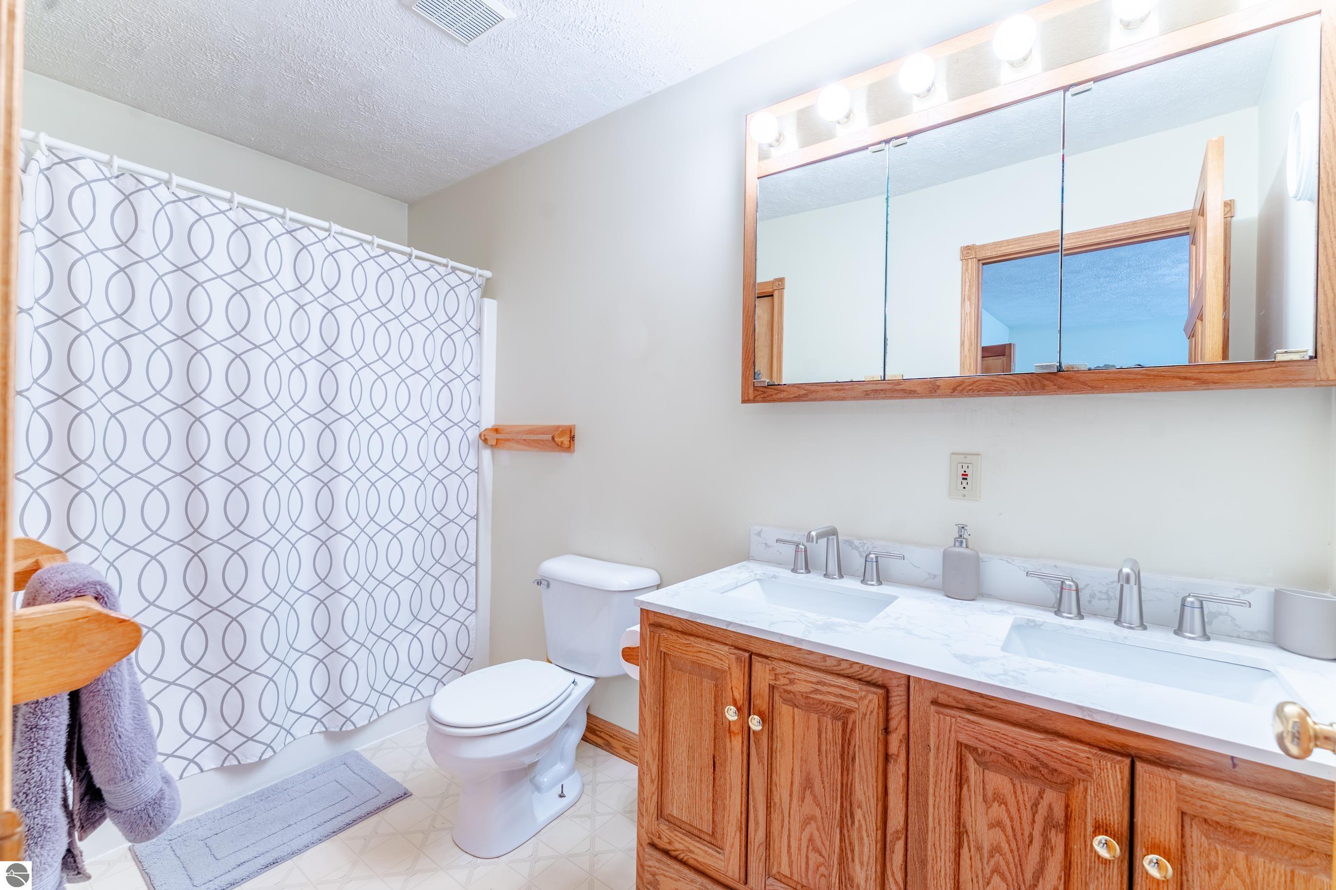 125 Dubonnet Trail