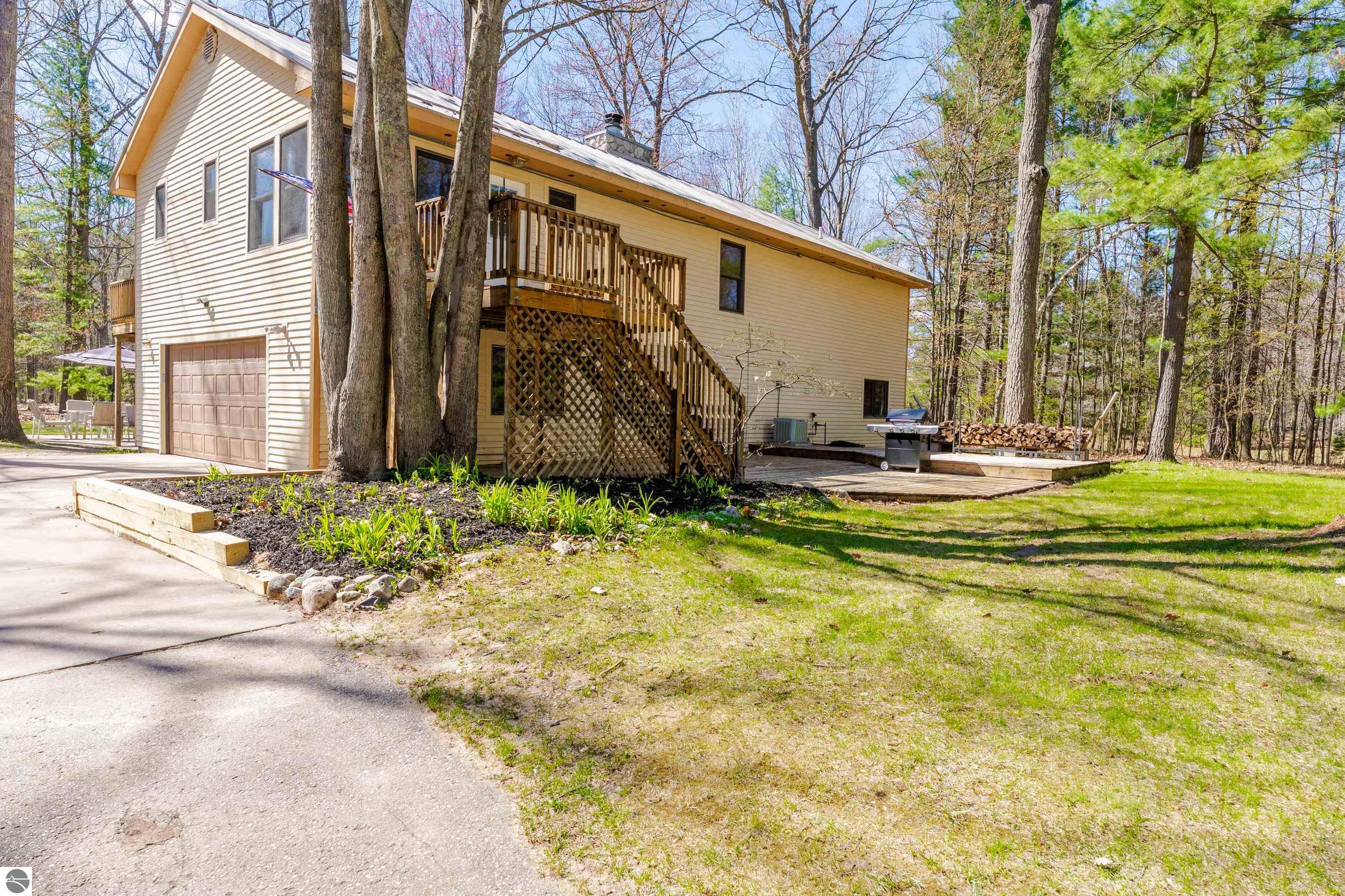 125 Dubonnet Trail