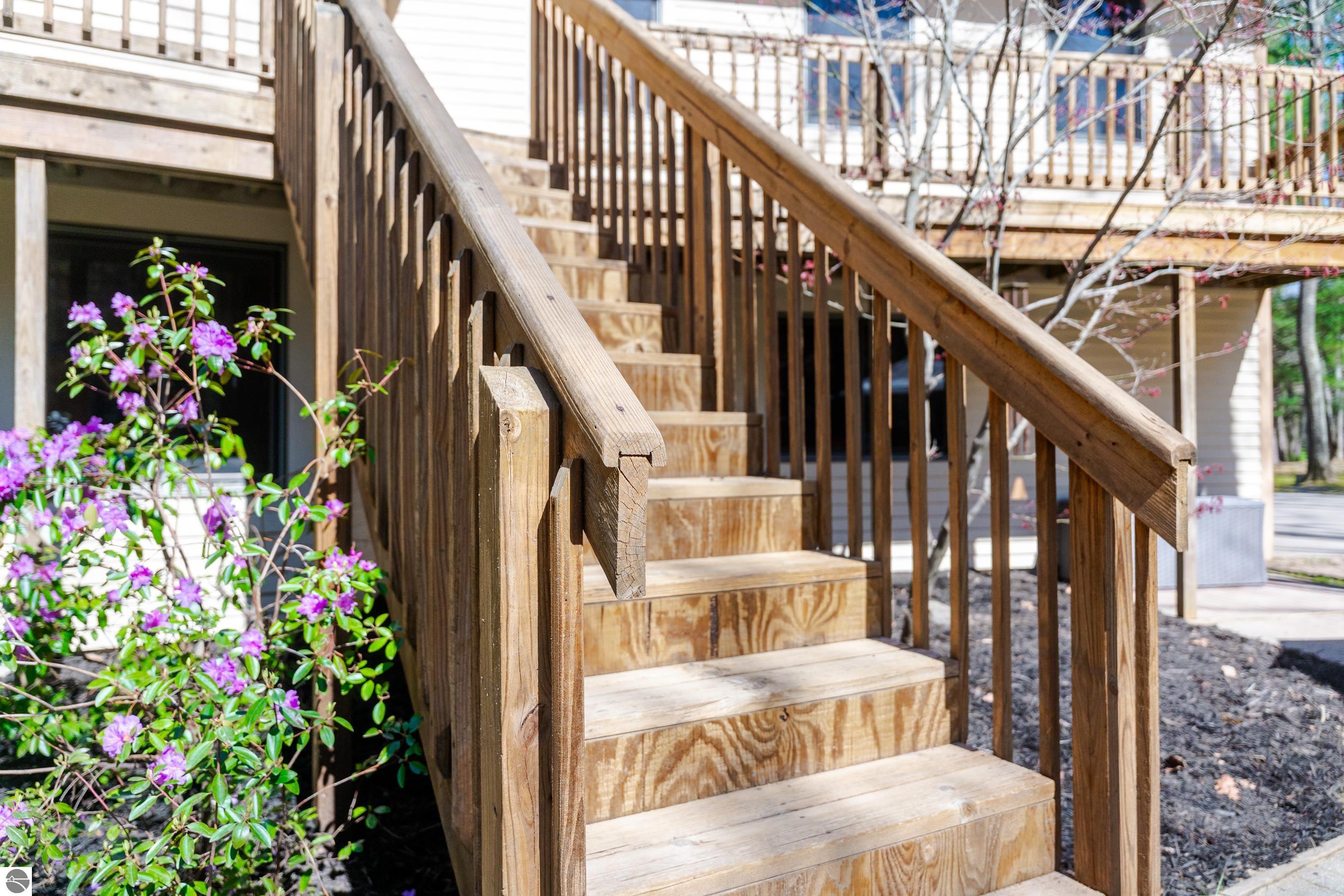 125 Dubonnet Trail