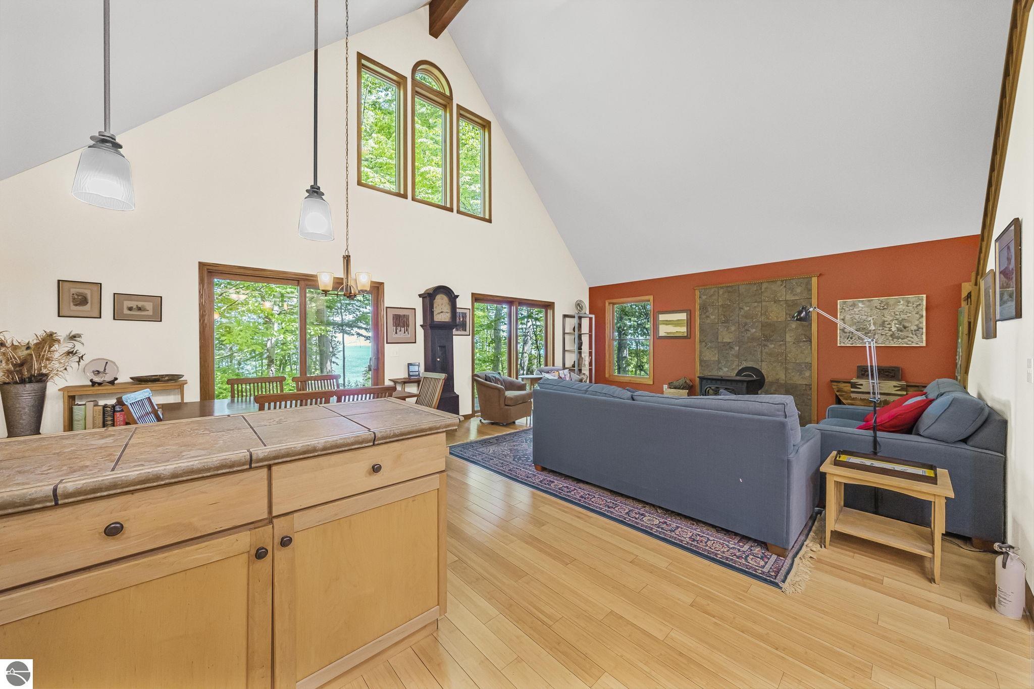 12271 N Island View Drive