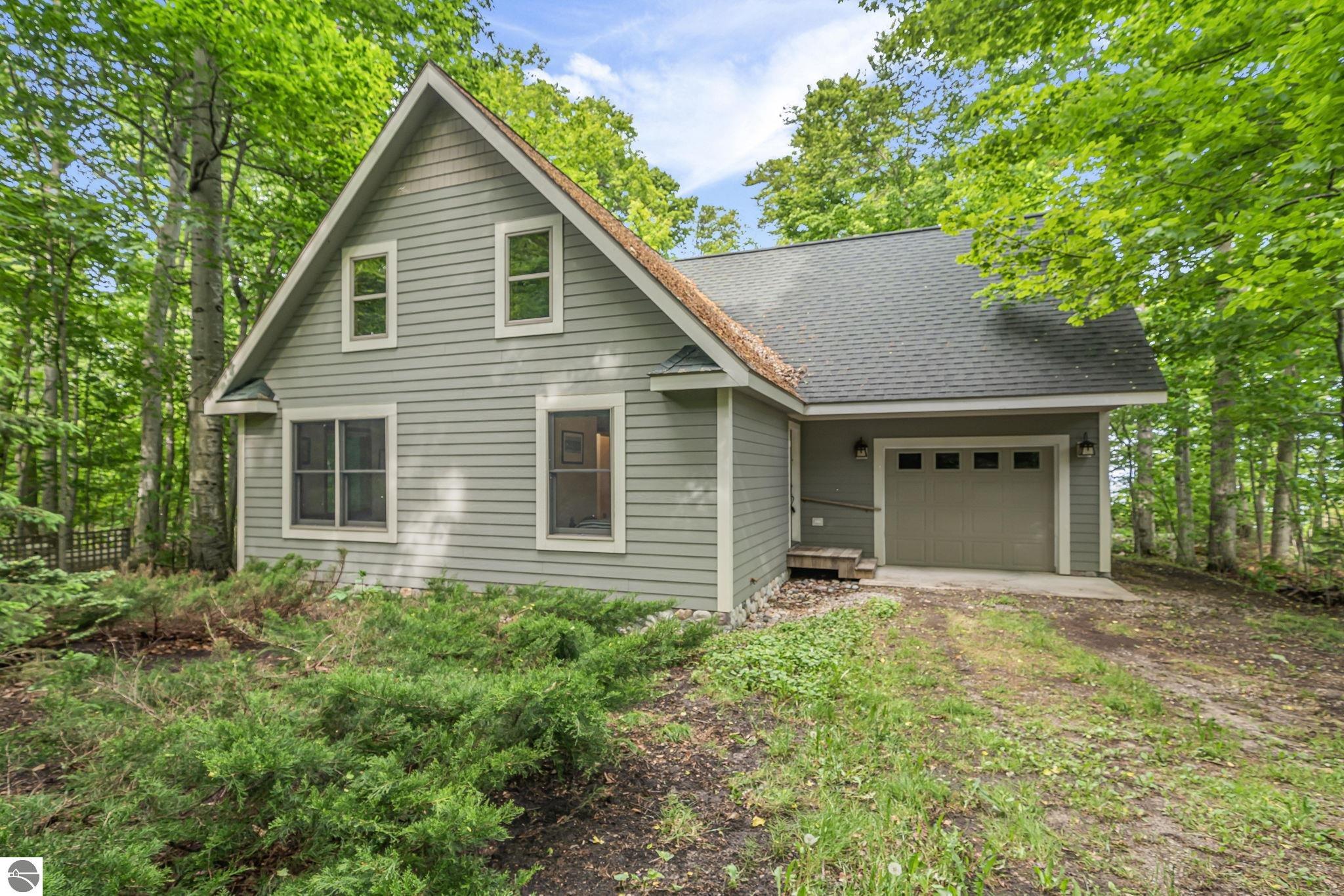 12271 N Island View Drive