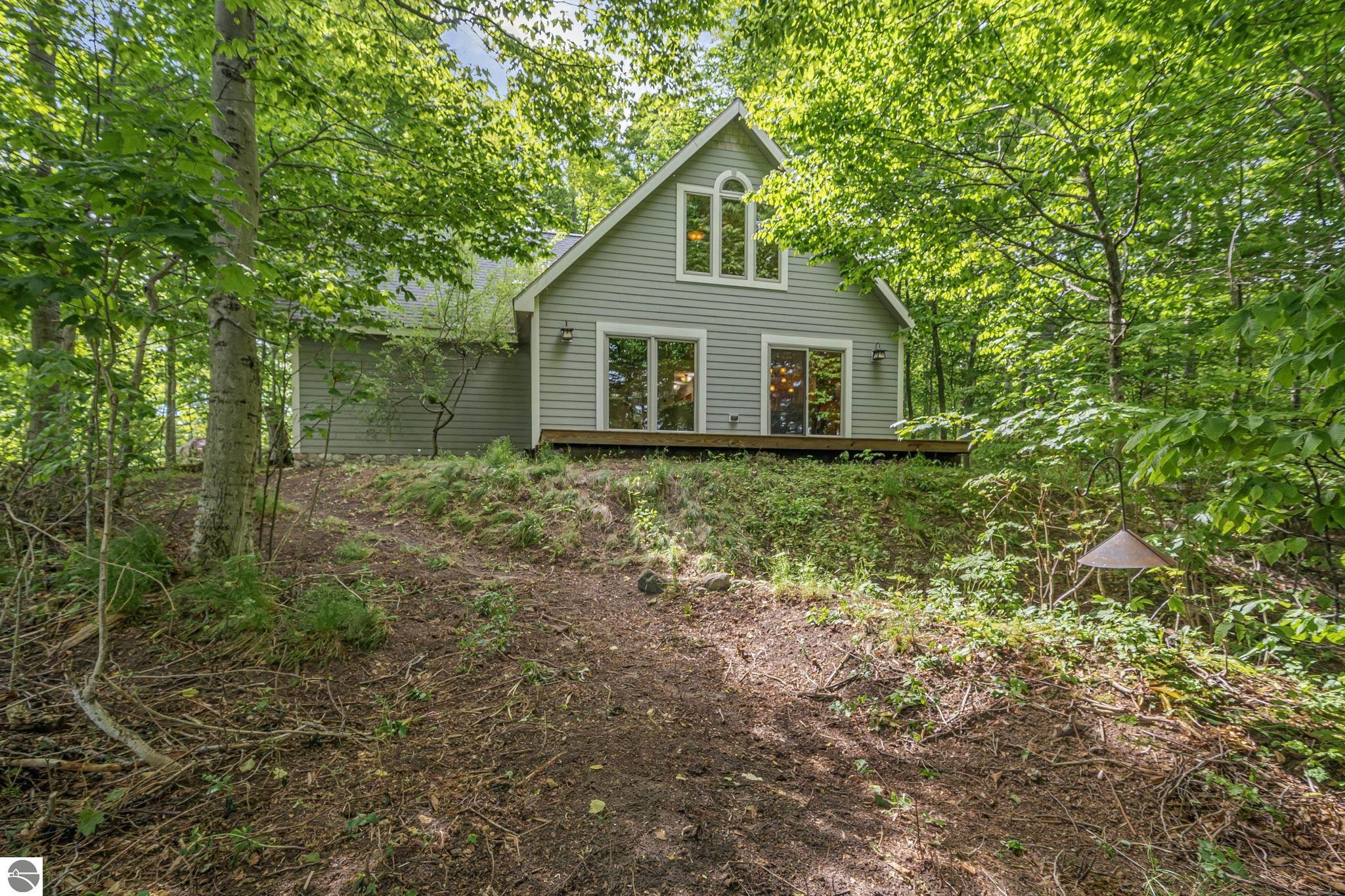 12271 N Island View Drive