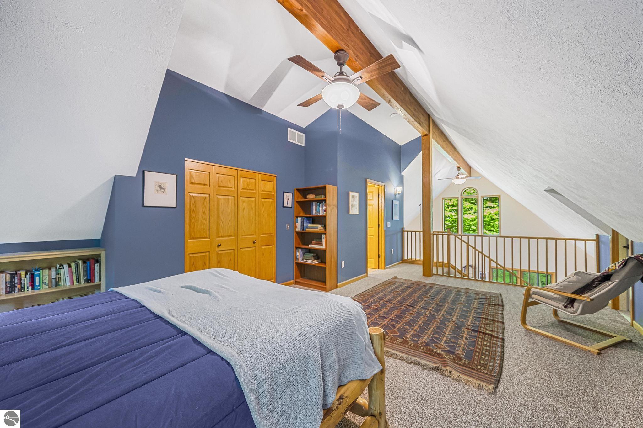 12271 N Island View Drive