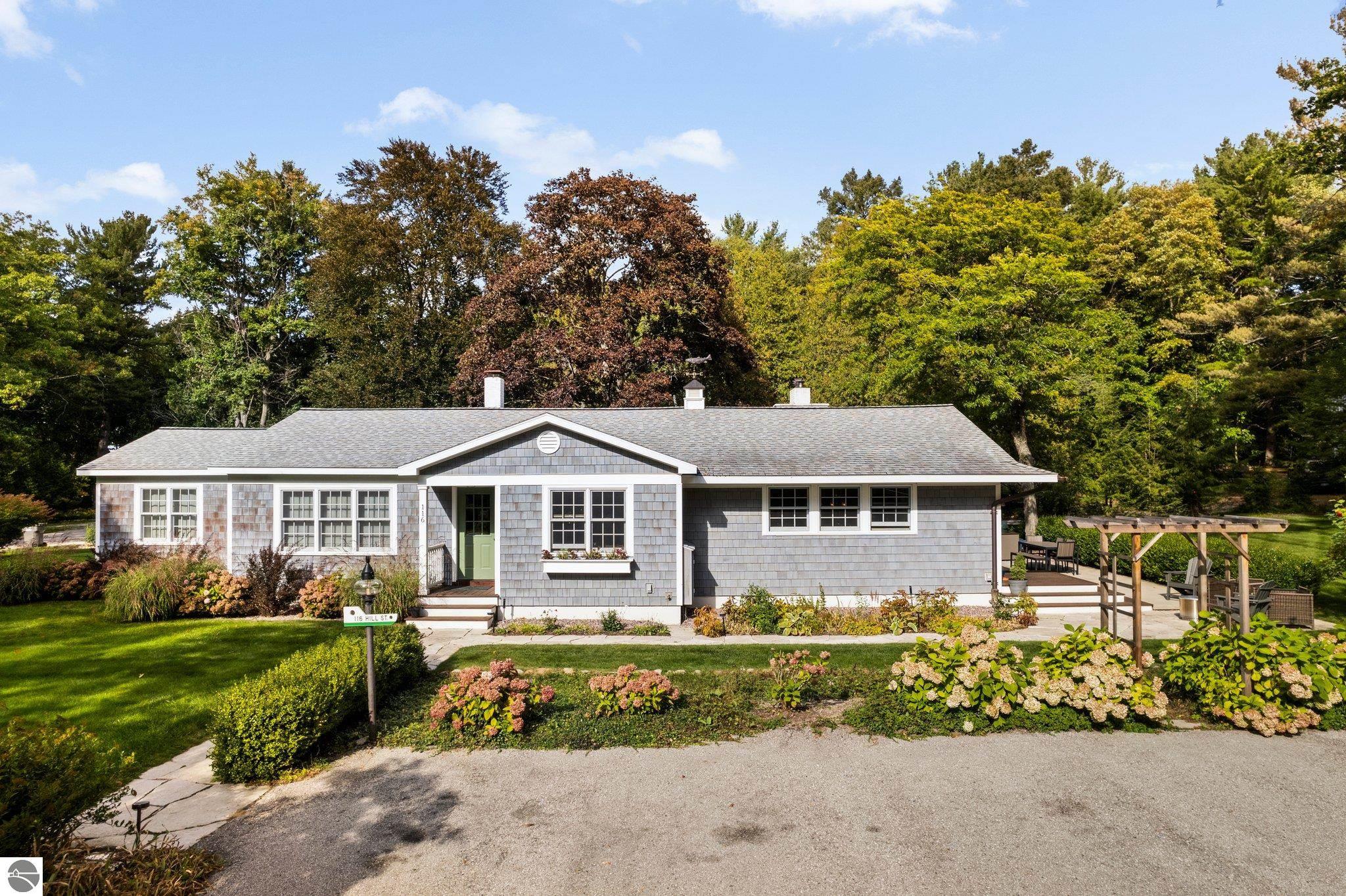 116 W Hill Street