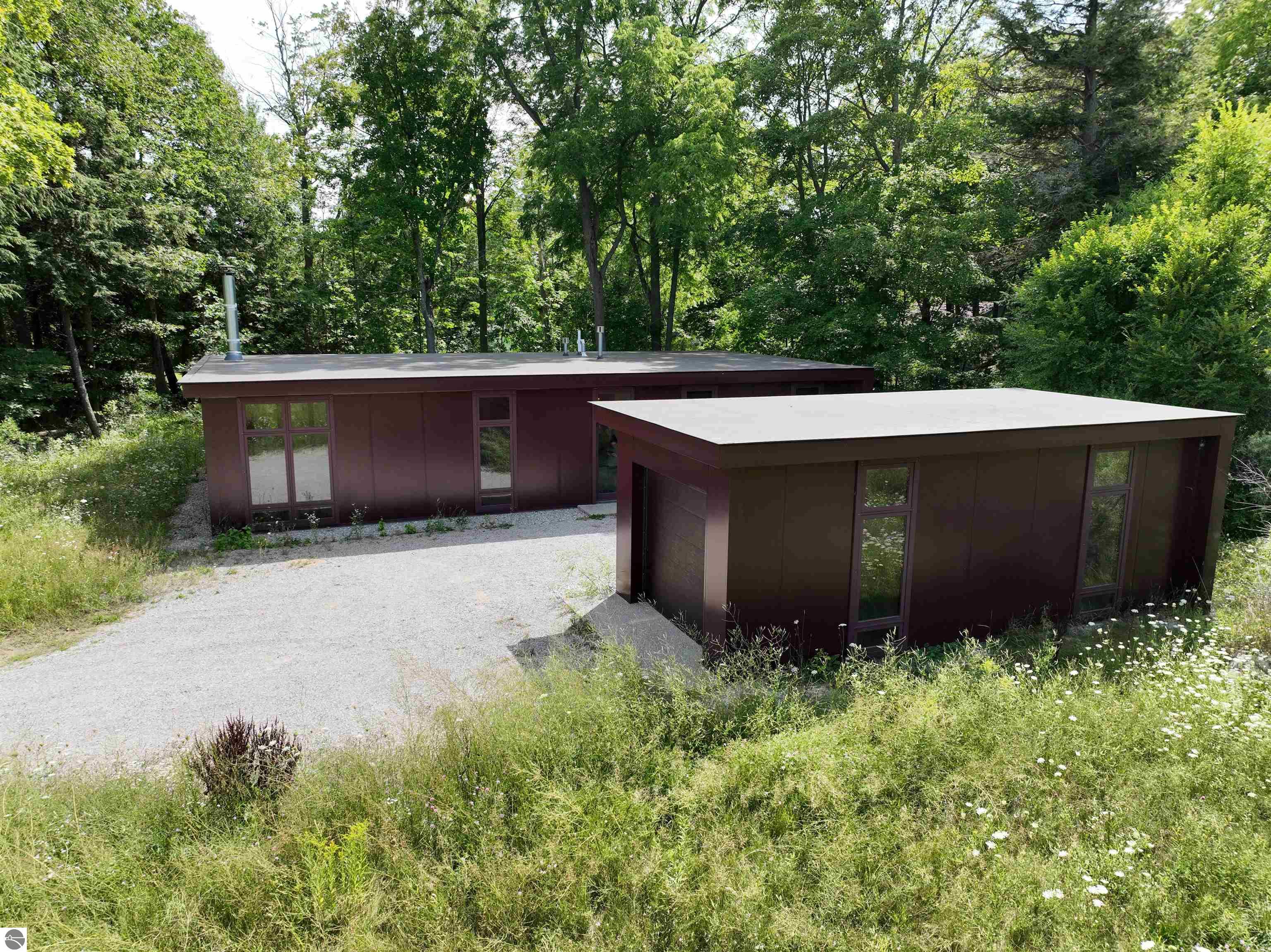 626 N Thunder Road