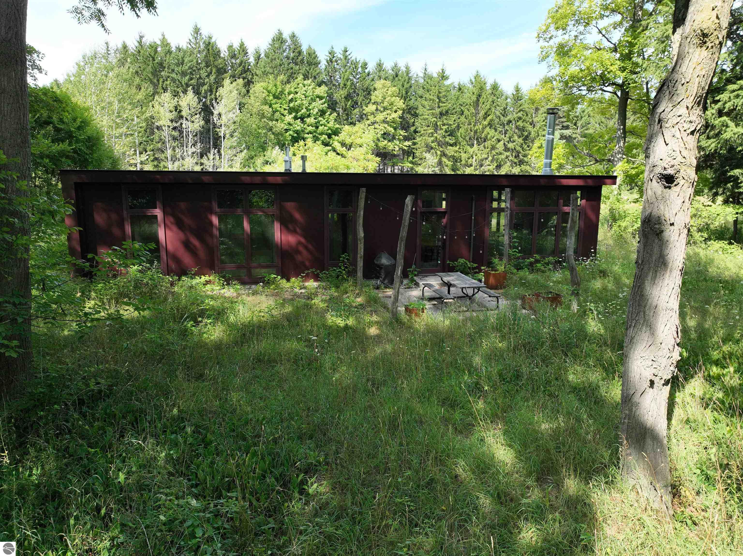 626 N Thunder Road