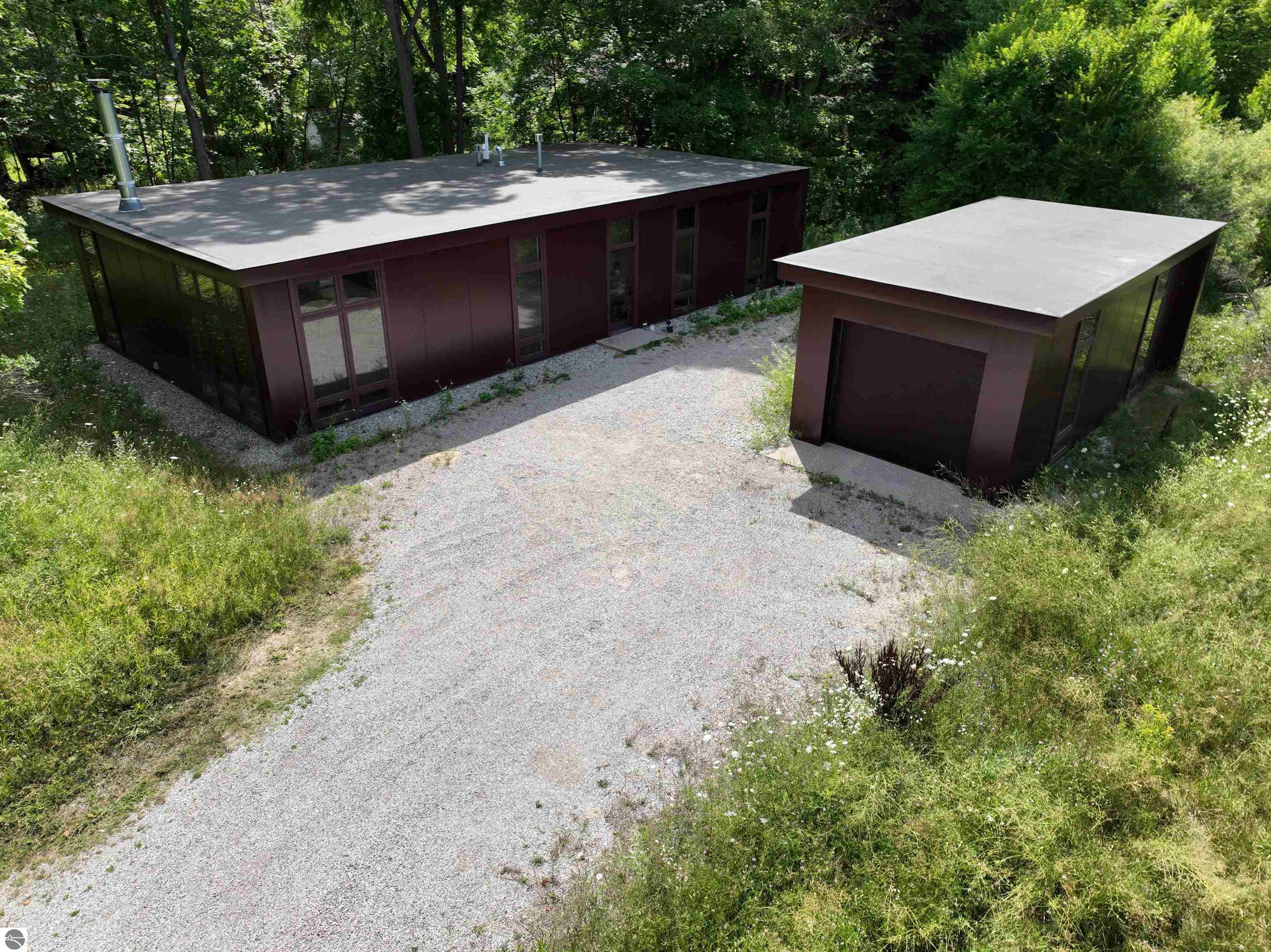 626 N Thunder Road