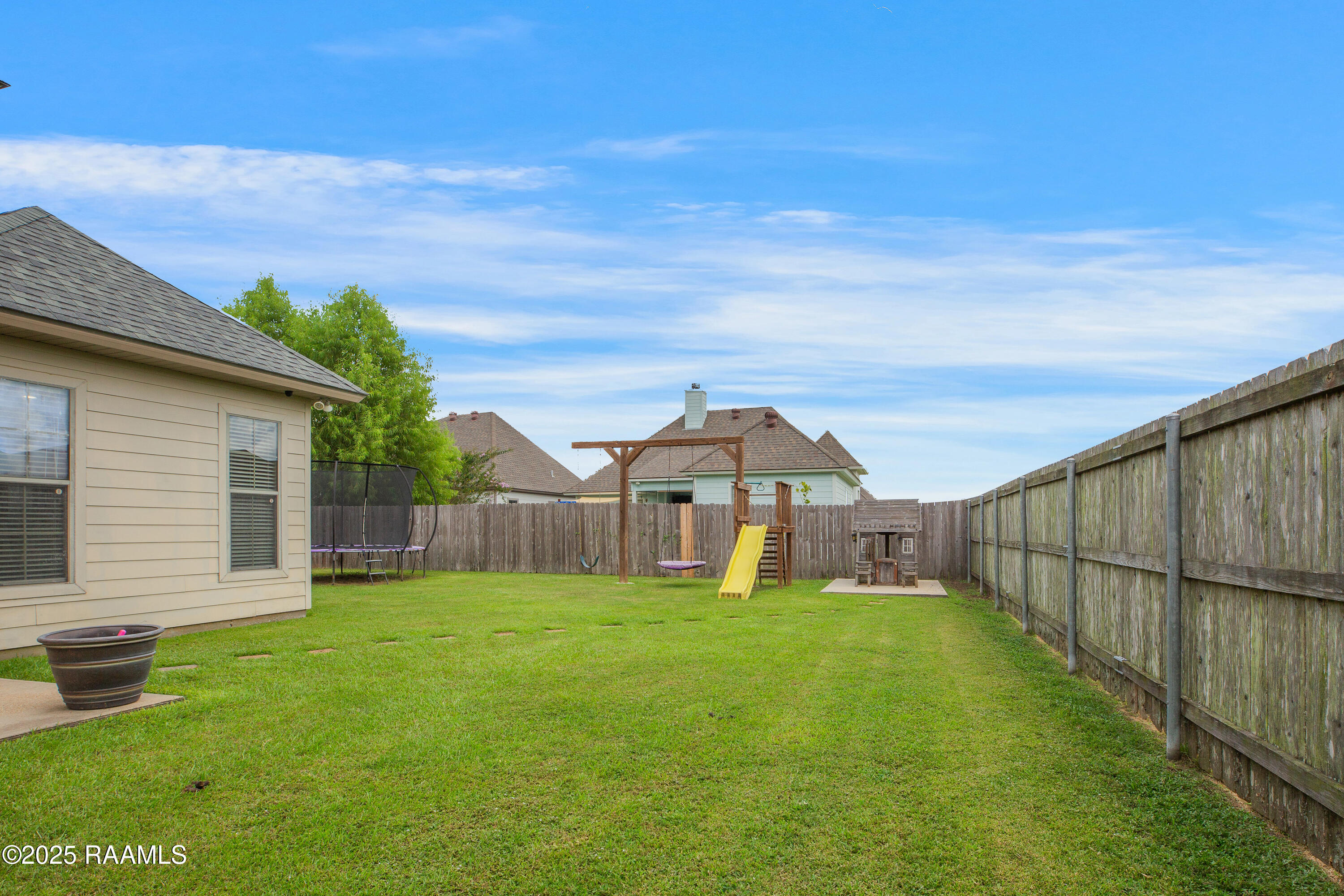 100 Smithville Court