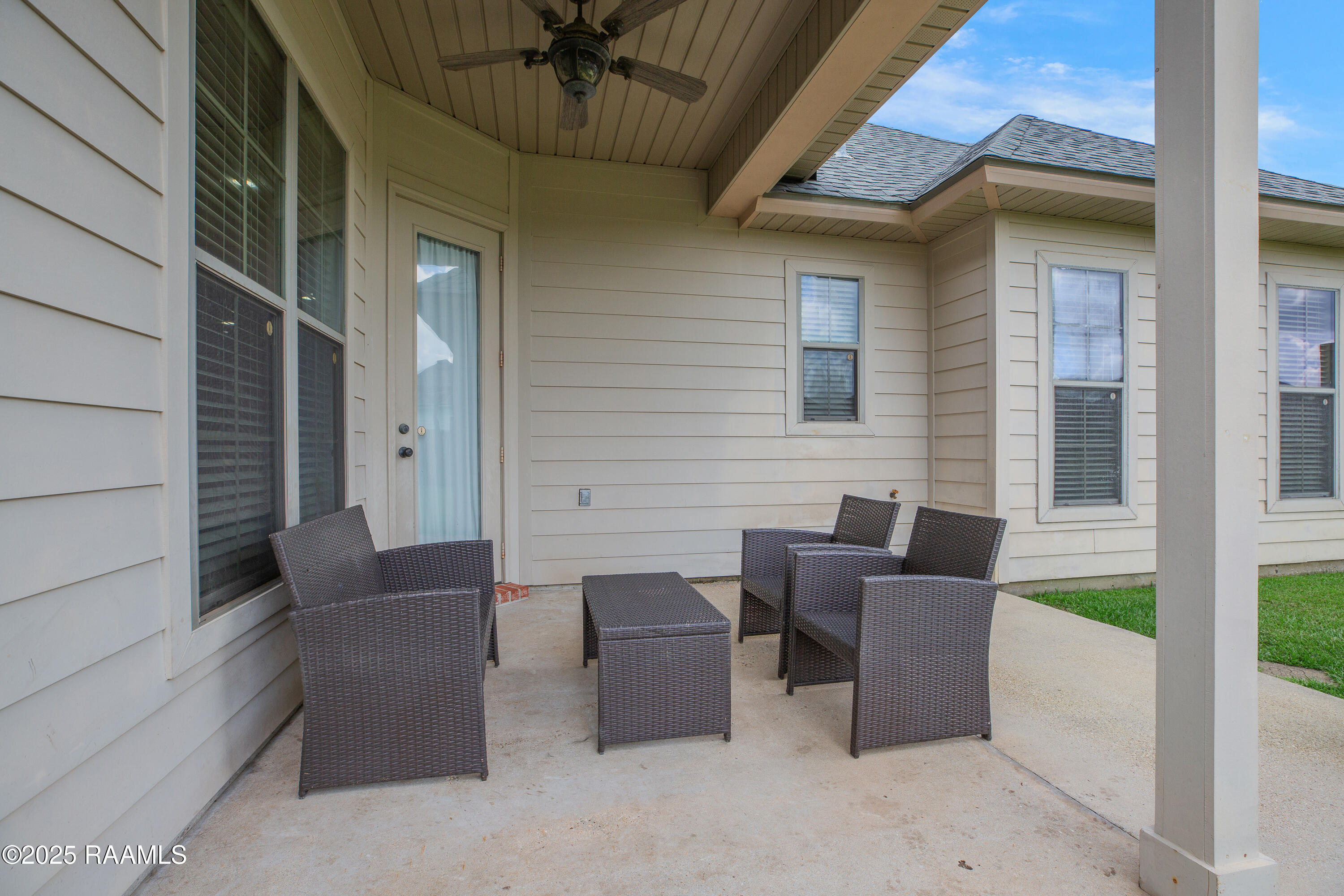 100 Smithville Court