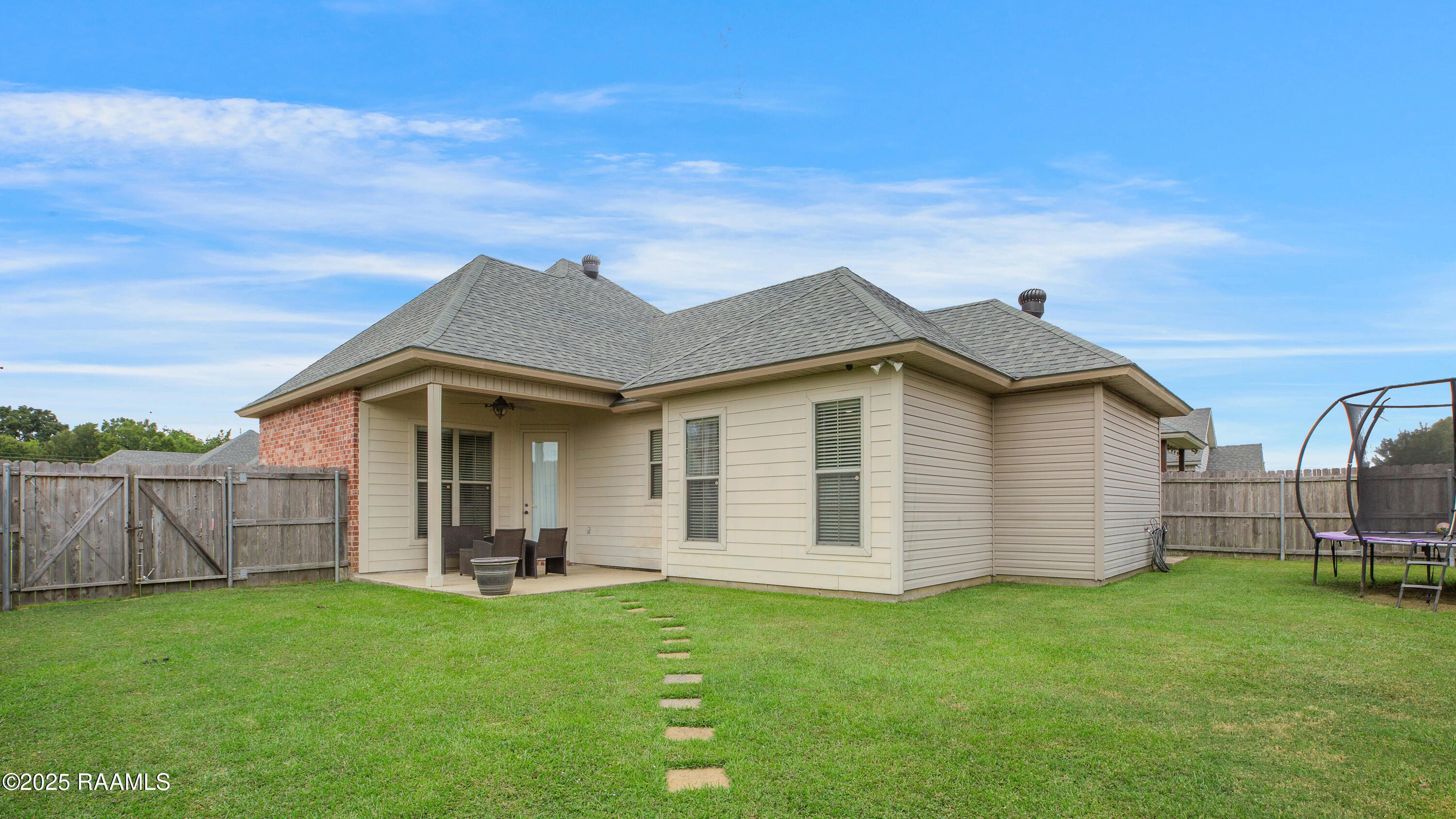 100 Smithville Court