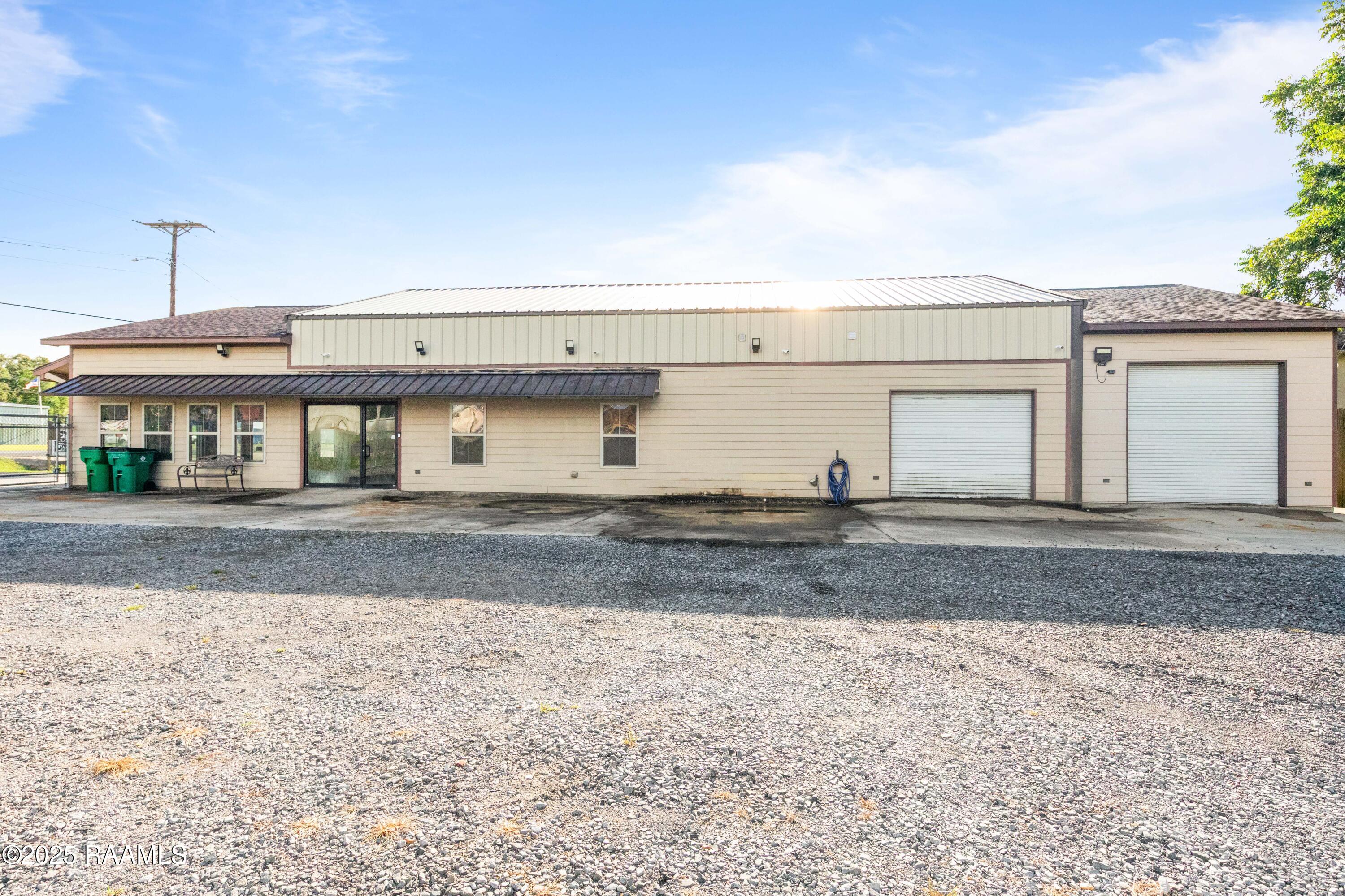 726 Veterans Memorial Drive