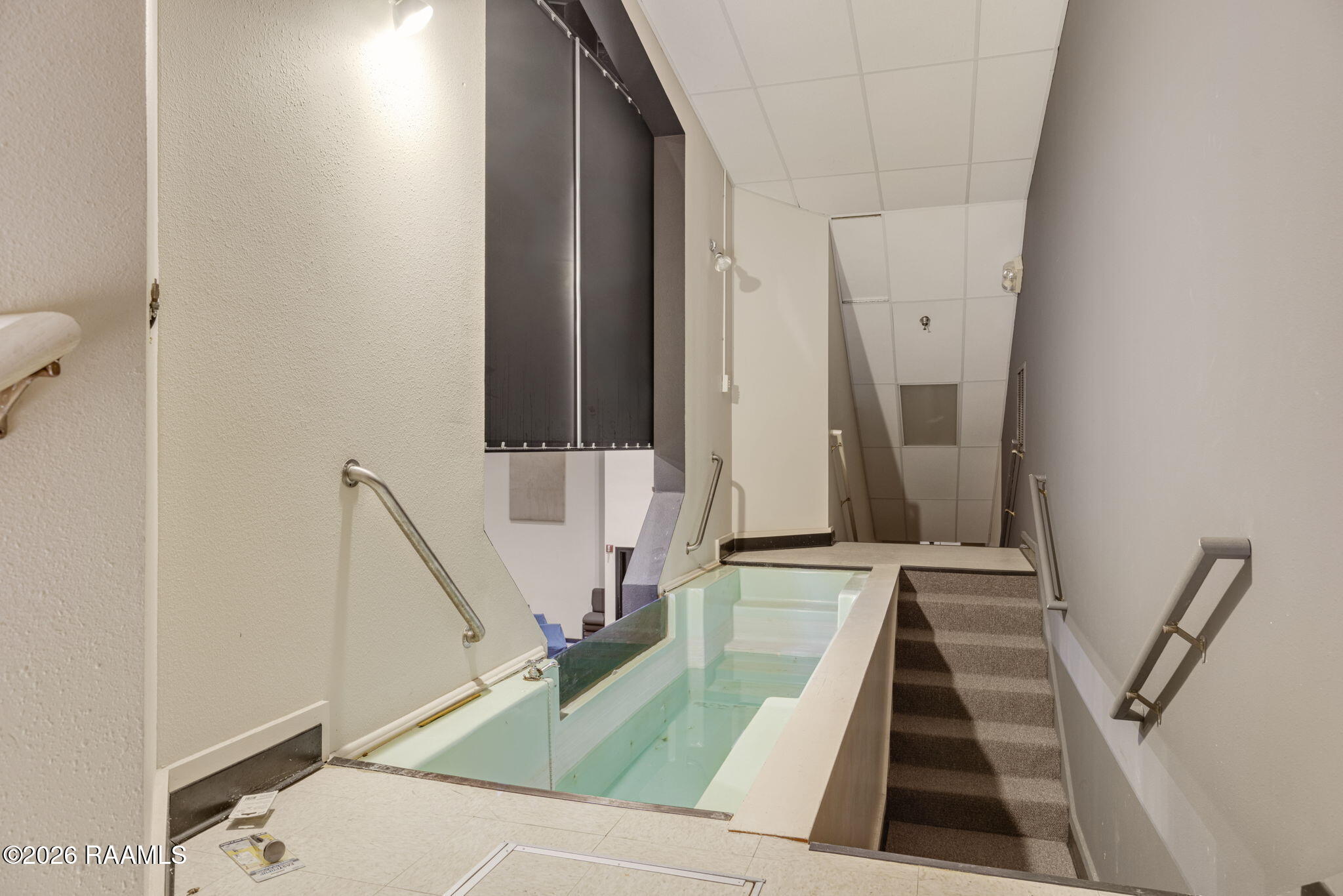 1610 W Willow Street