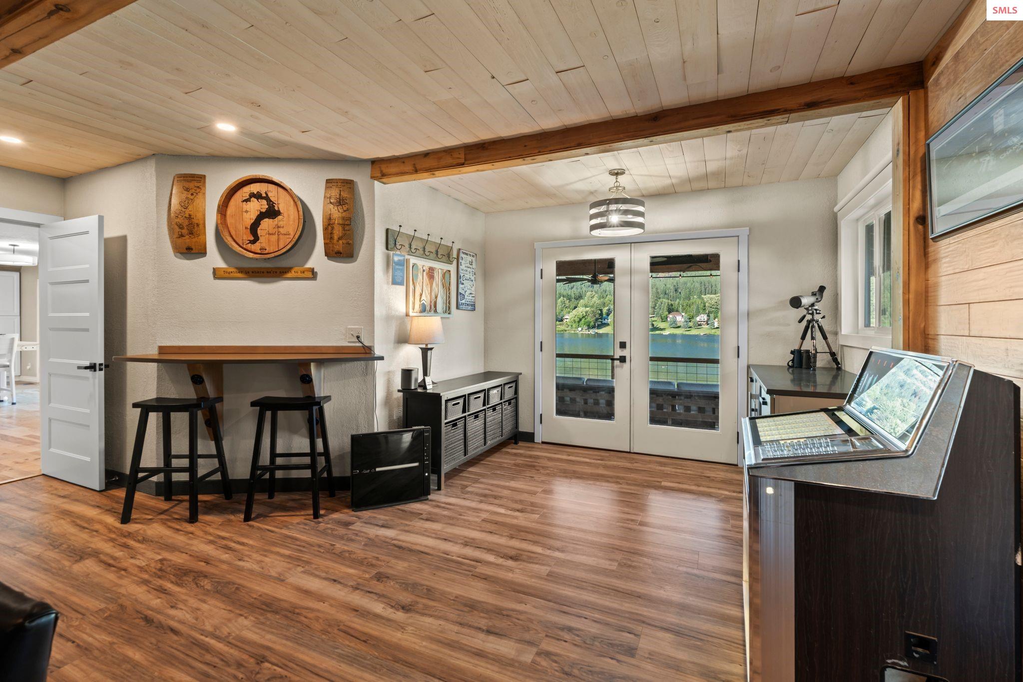 245 Woolsey Rd
