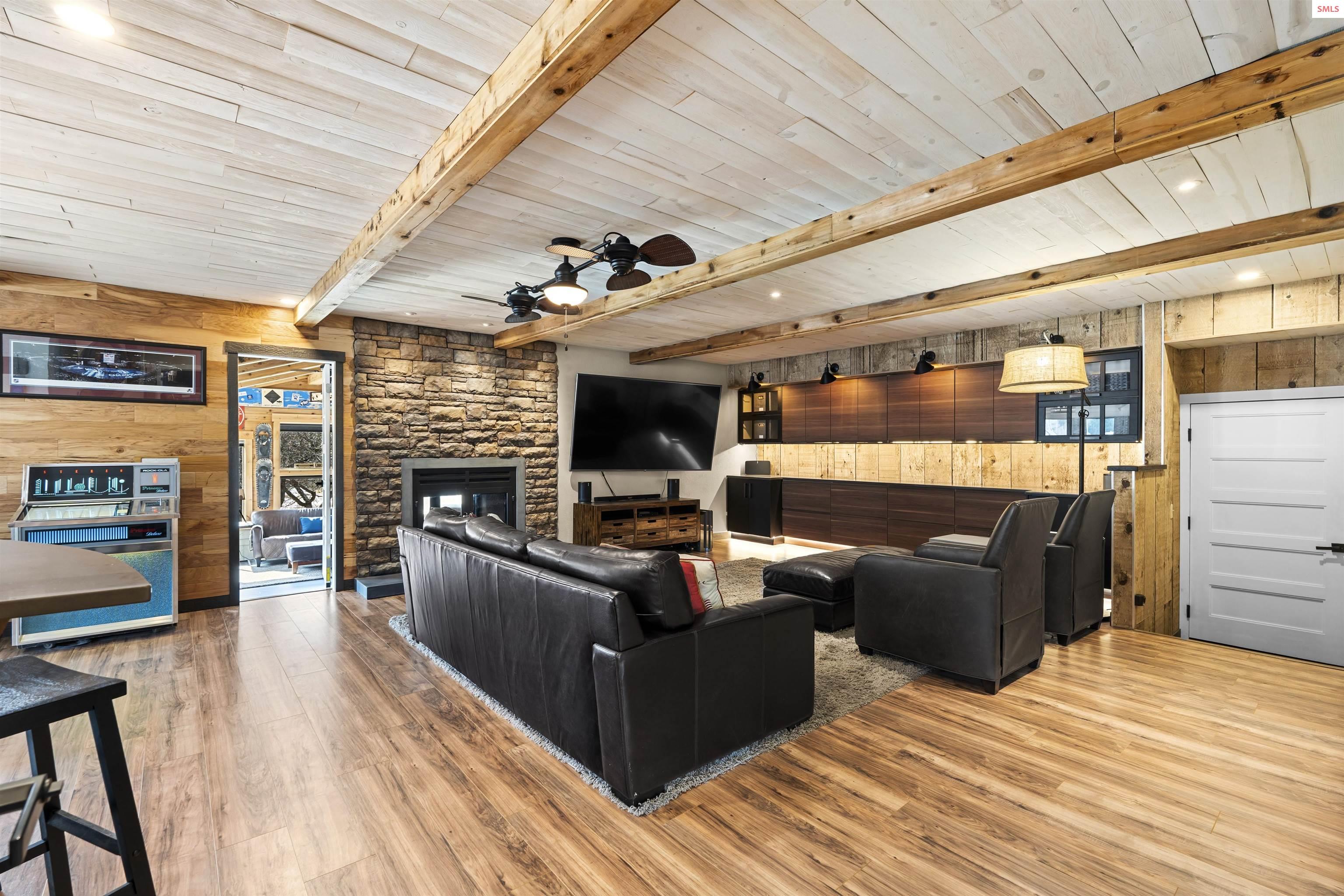 245 Woolsey Rd