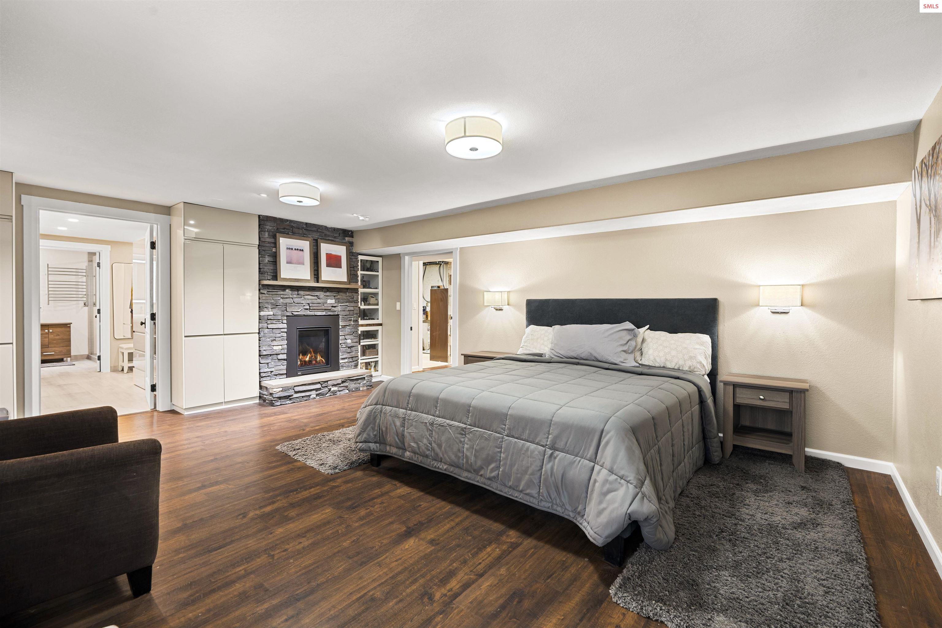245 Woolsey Rd