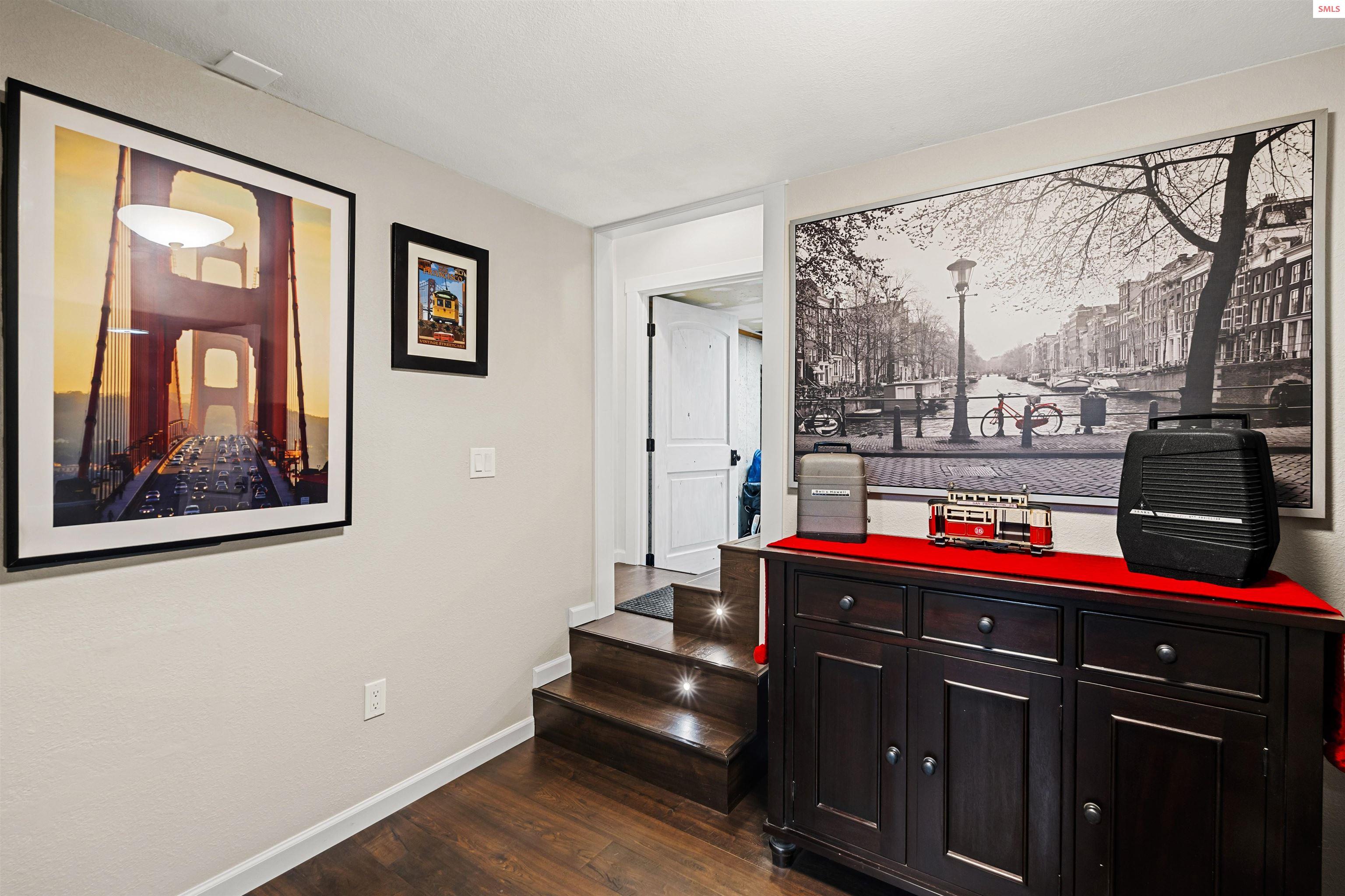 245 Woolsey Rd