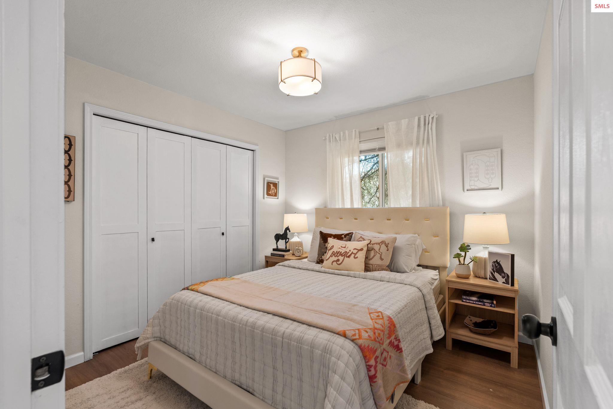 102 S Riverwood Court