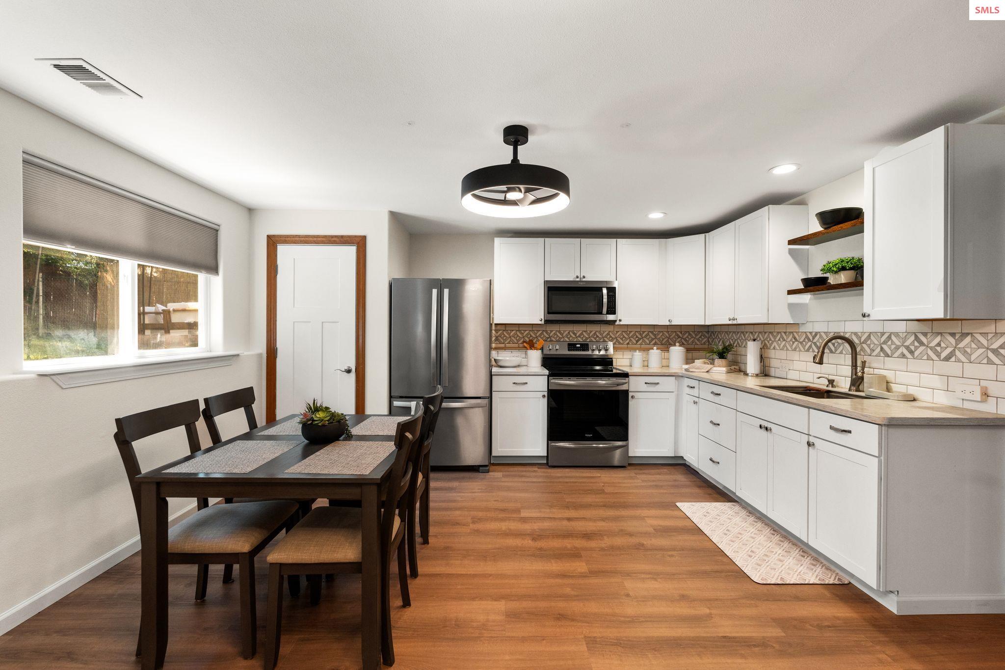 102 S Riverwood Court