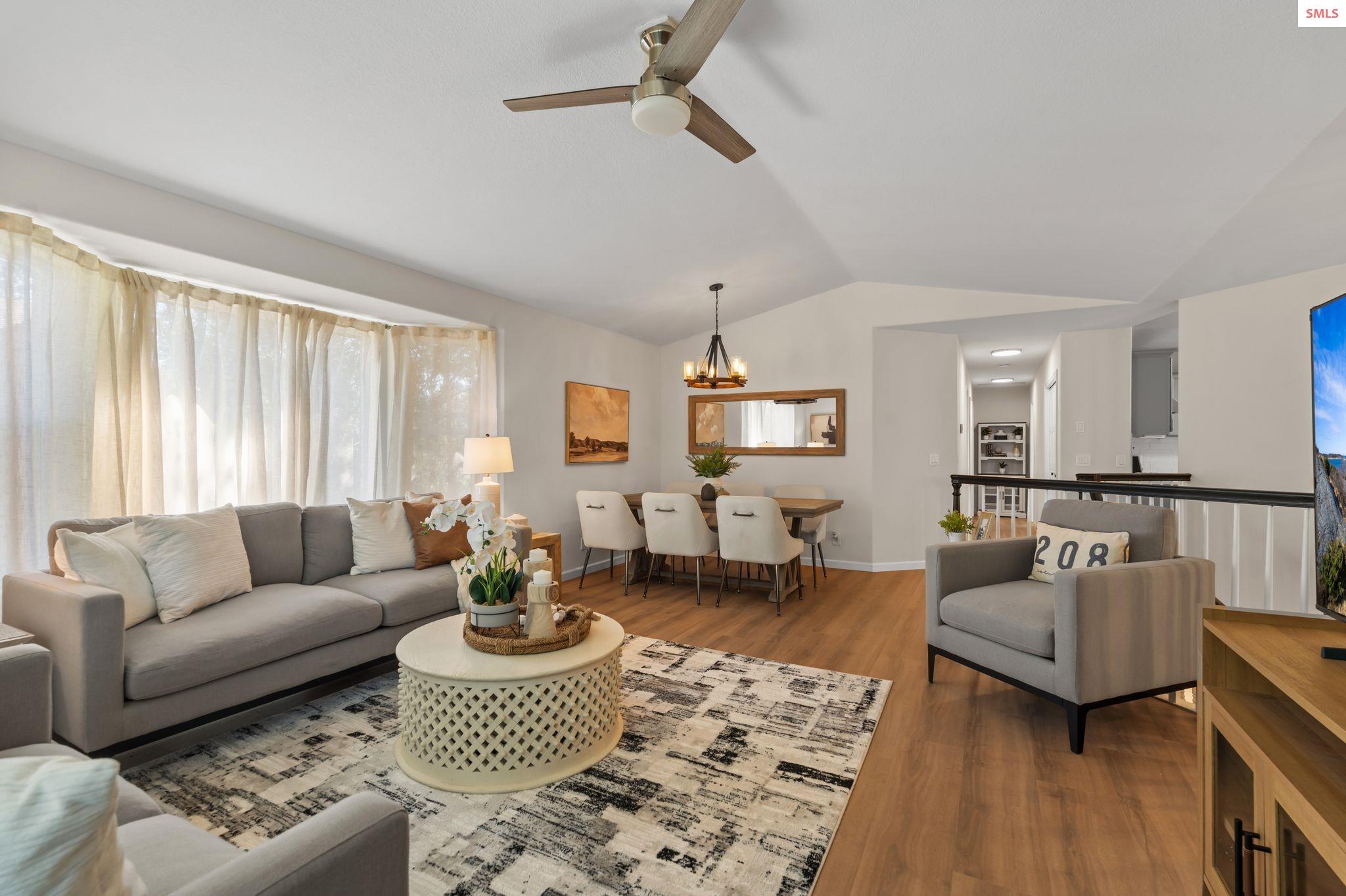 102 S Riverwood Court