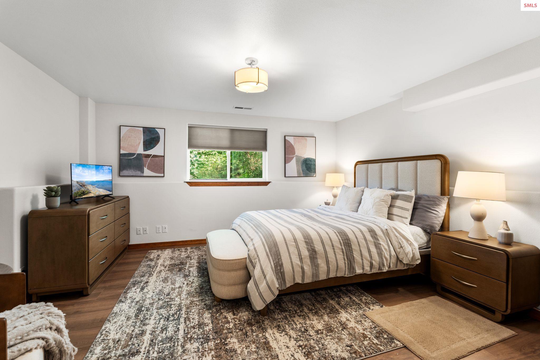 102 S Riverwood Court