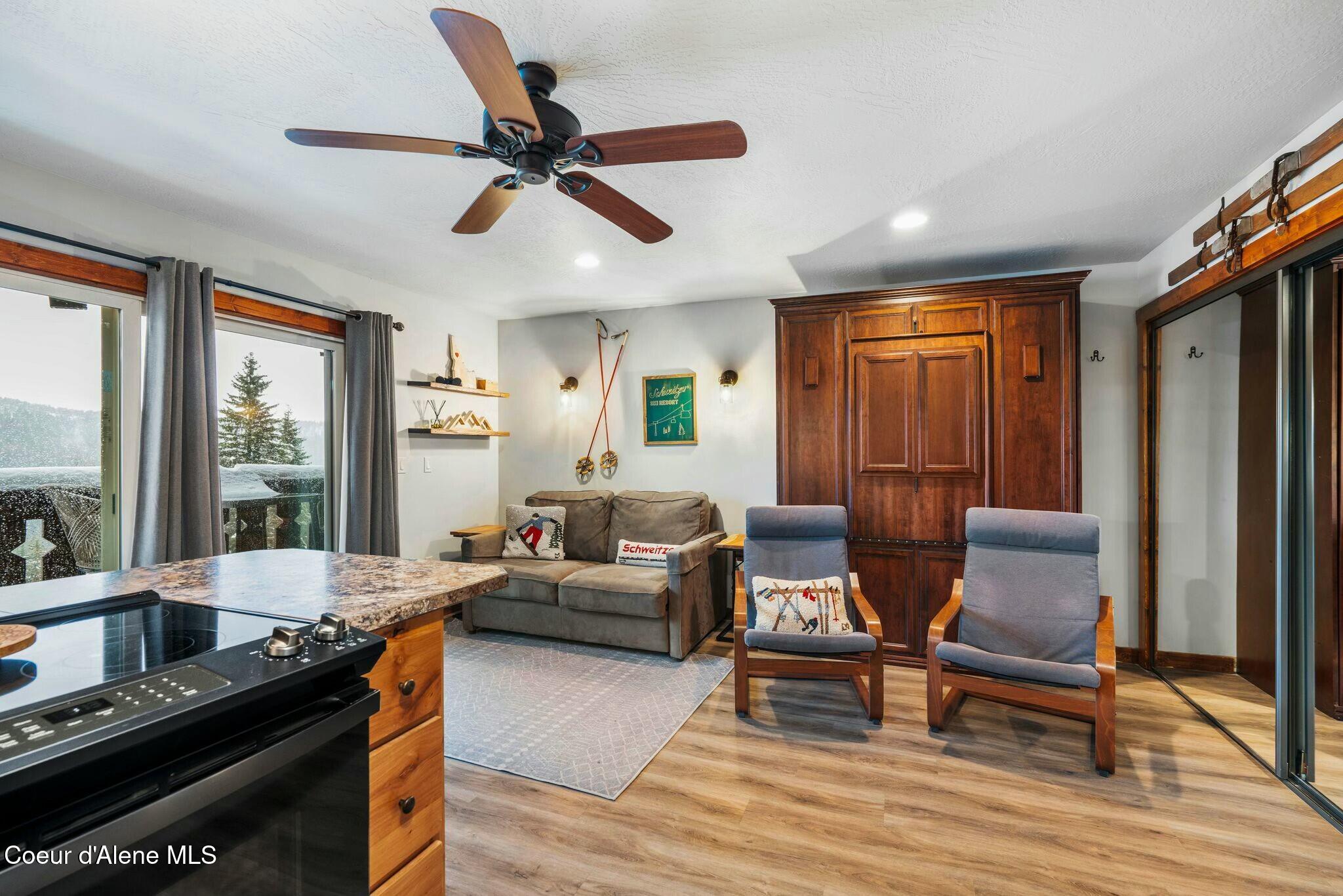8754 Schweitzer Mountain Rd 20