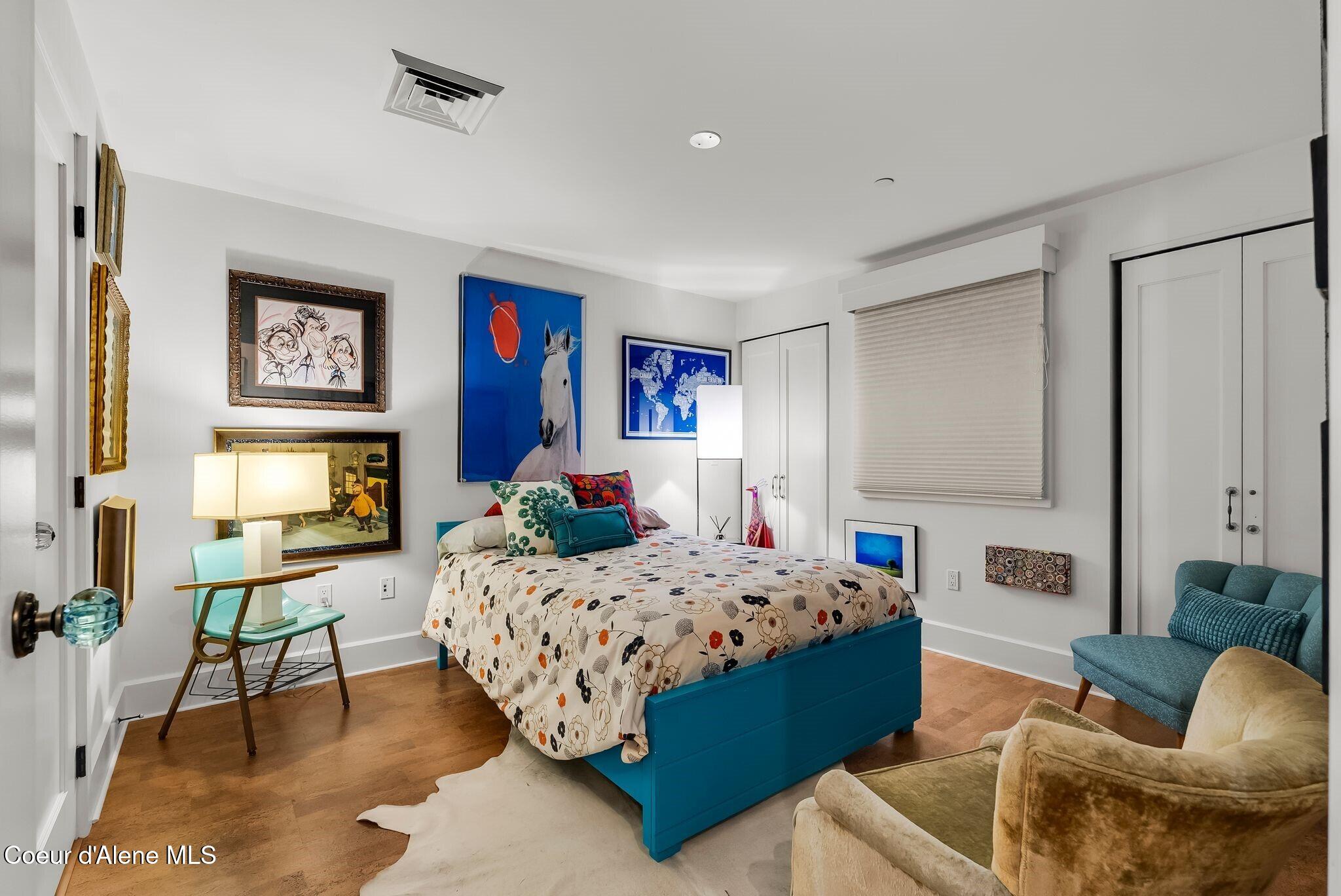 412 Sandpoint Ave, 332, Sandpoint Unit: 332