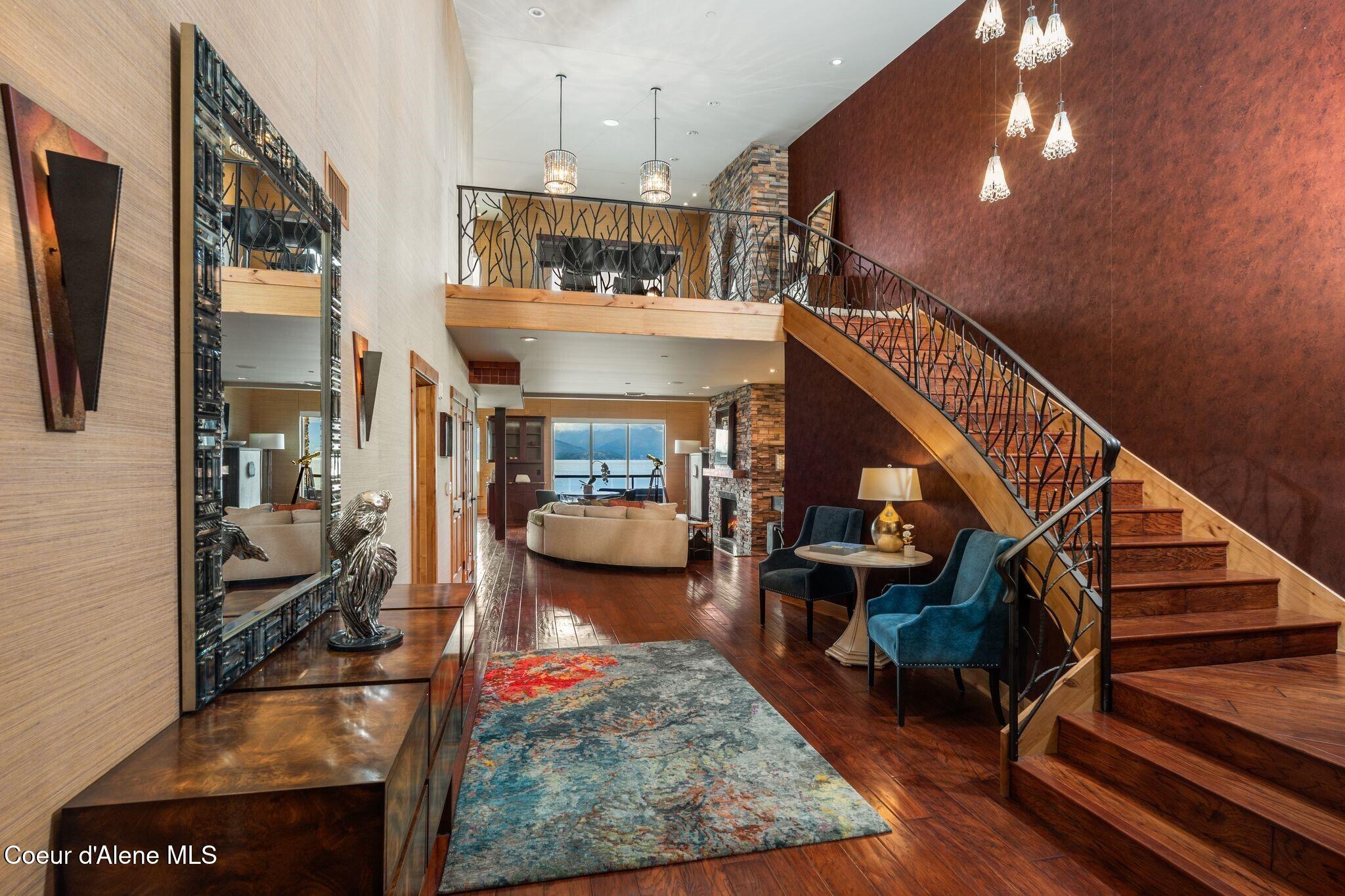 412 Sandpoint Avenue Unit: 334/335