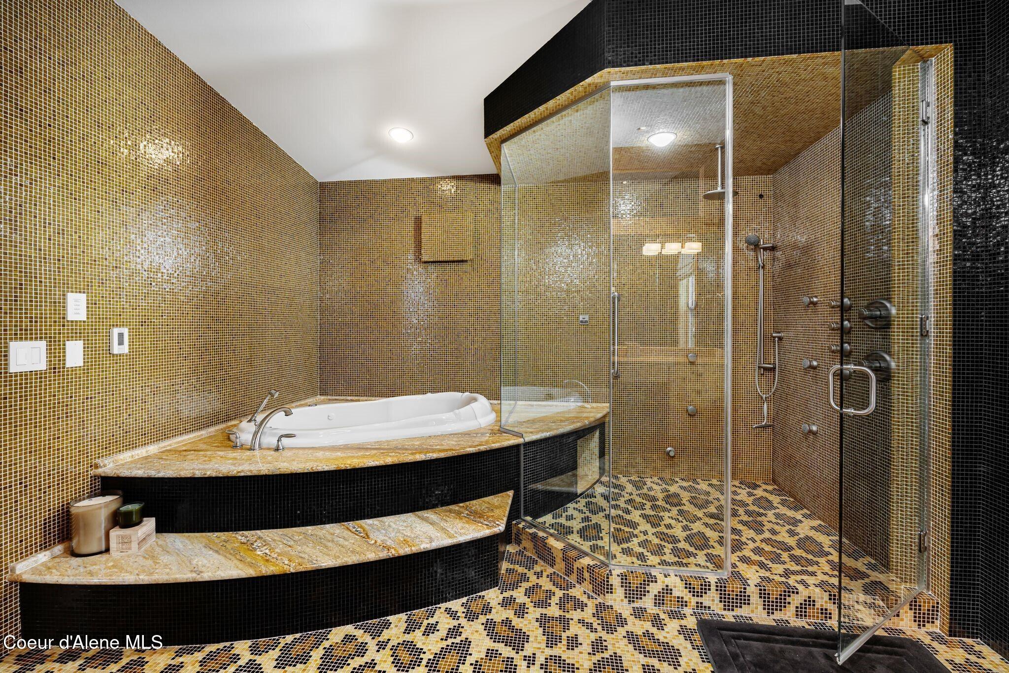 412 Sandpoint Avenue Unit: 334/335