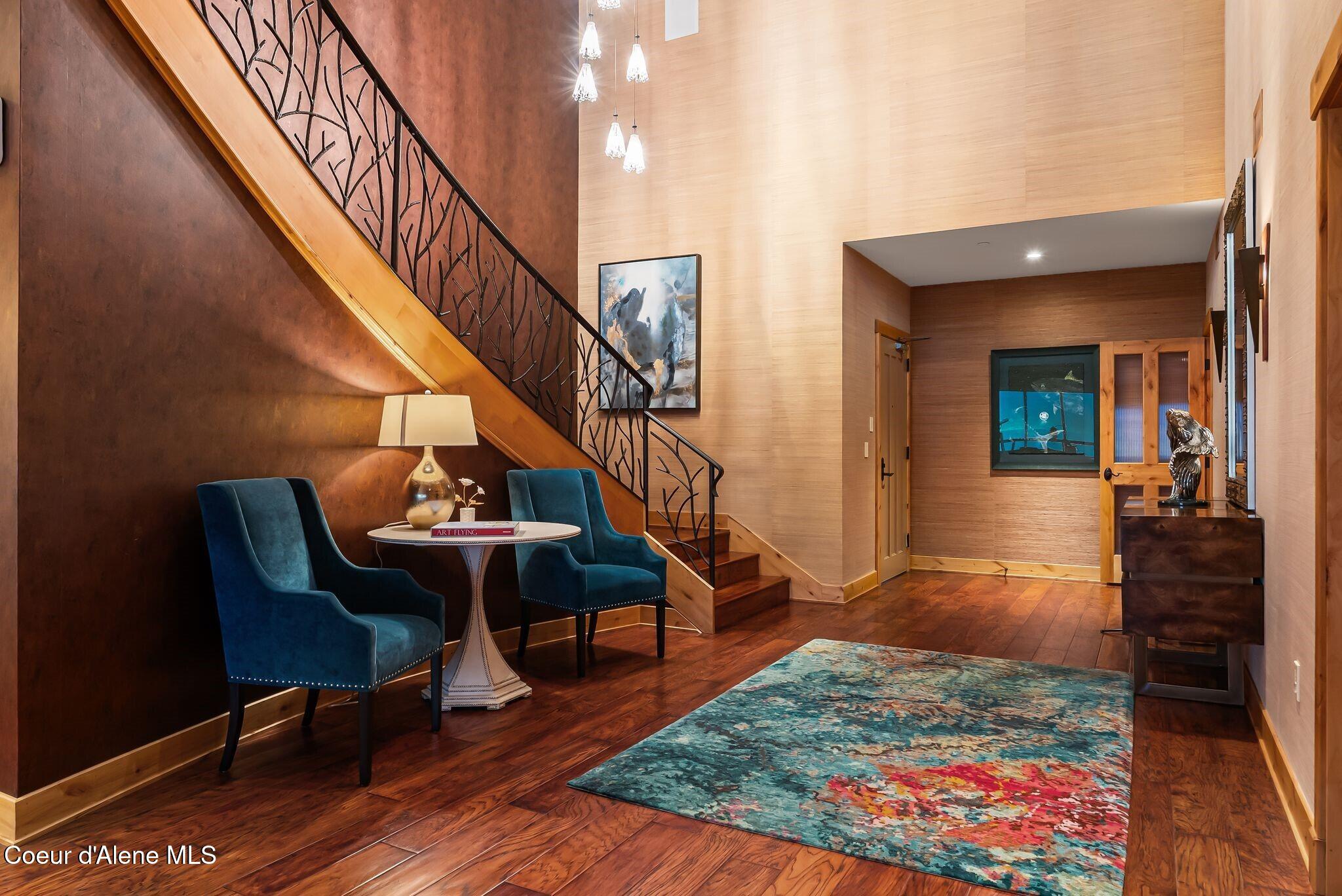 412 Sandpoint Avenue Unit: 334/335