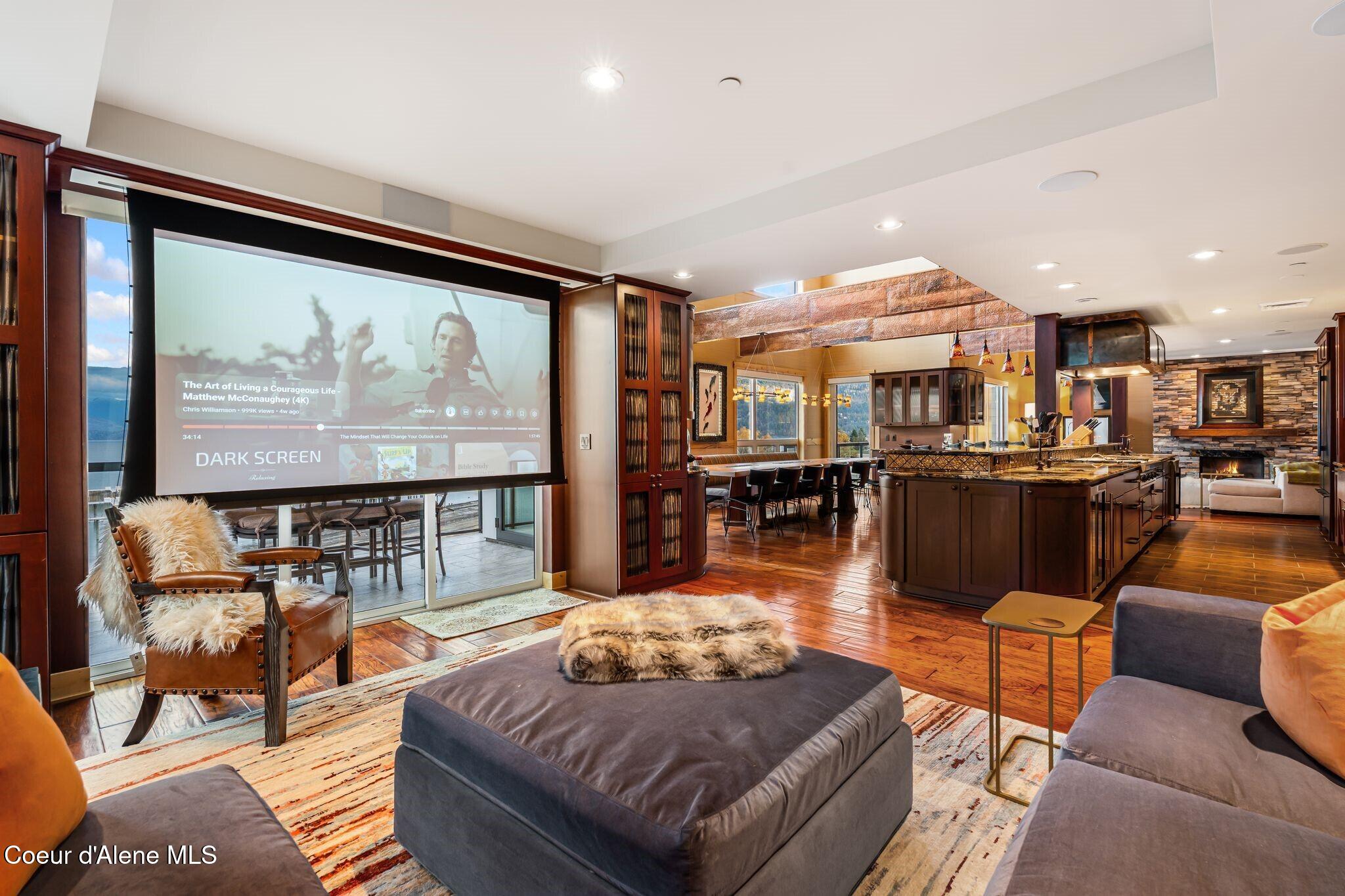 412 Sandpoint Avenue Unit: 334/335