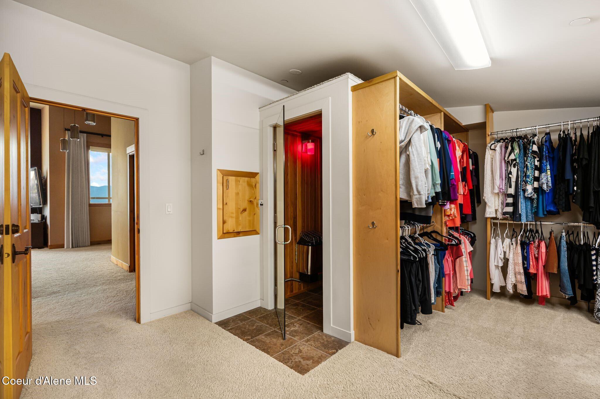 412 Sandpoint Avenue Unit: 334/335