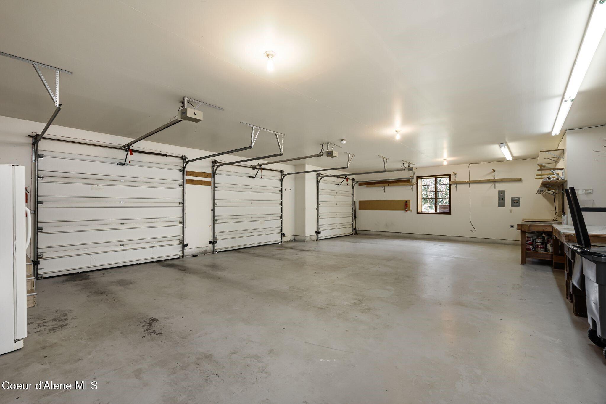 540 Ponder Pt Dr