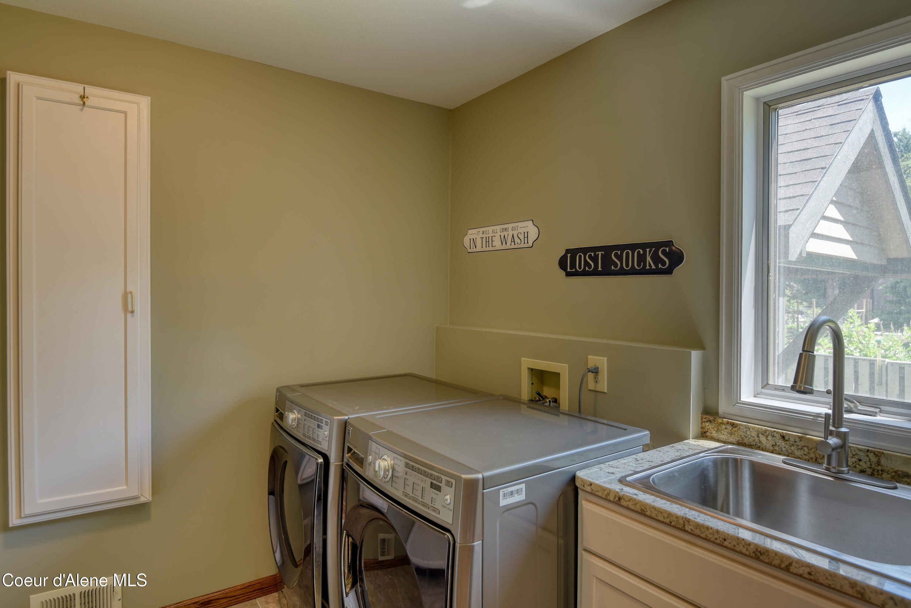 540 Ponder Pt Dr