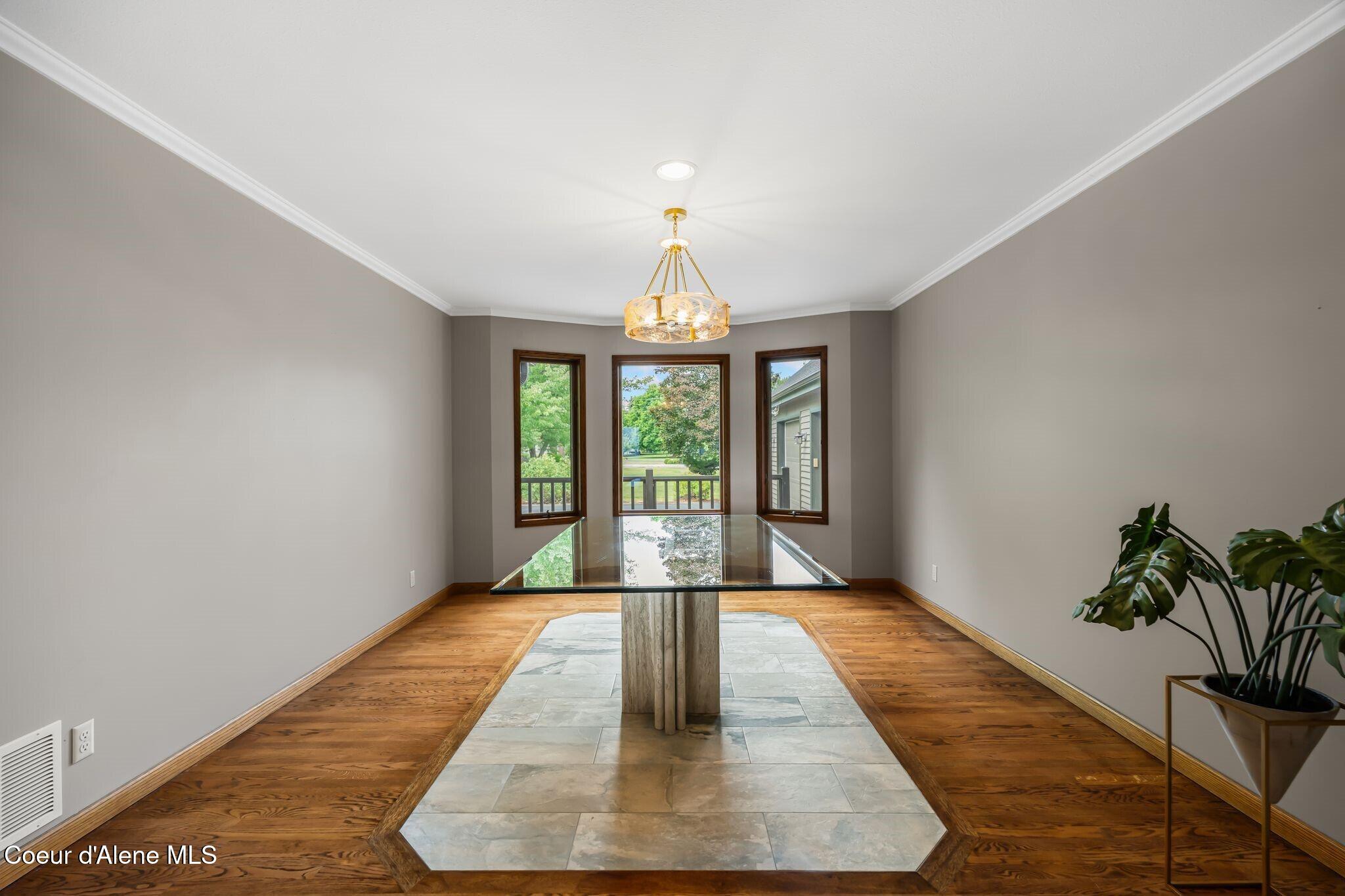 540 Ponder Pt Dr